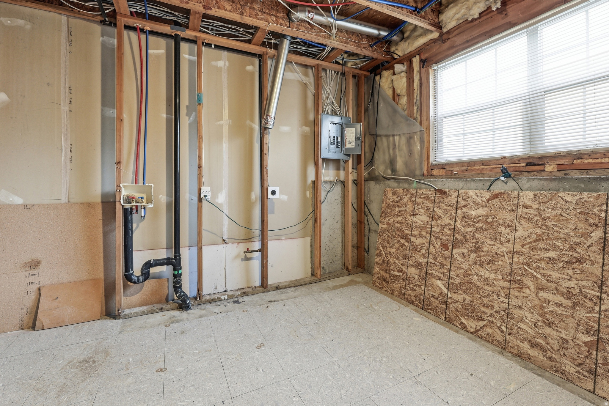 main property photo 26