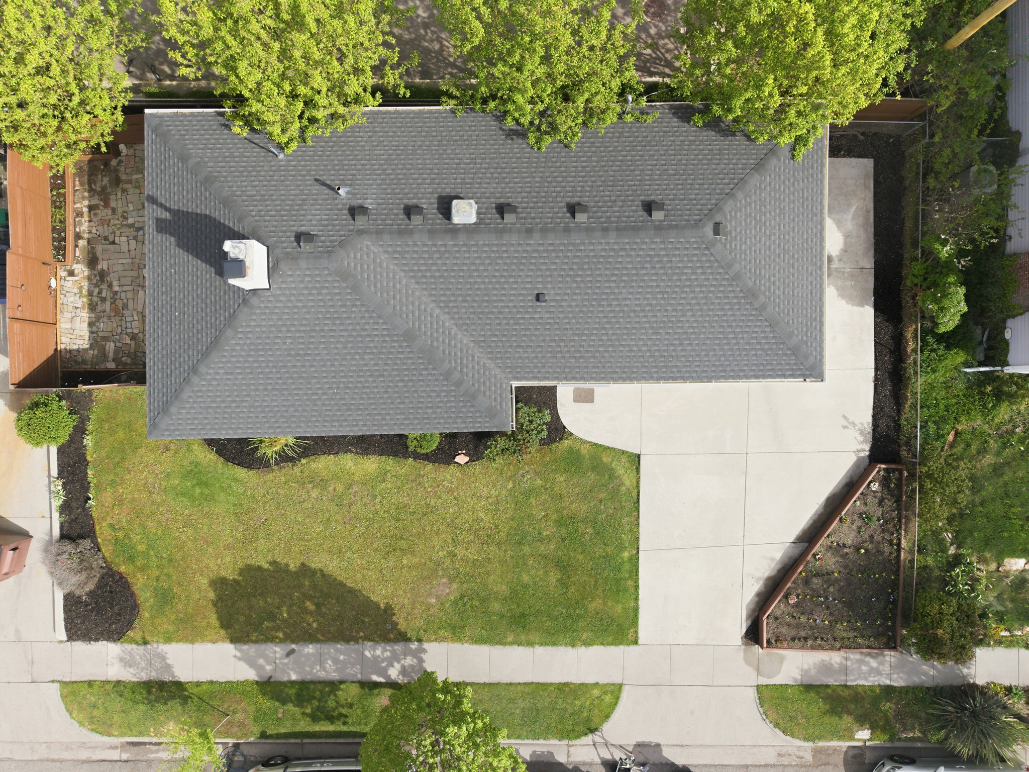 main property photo 47
