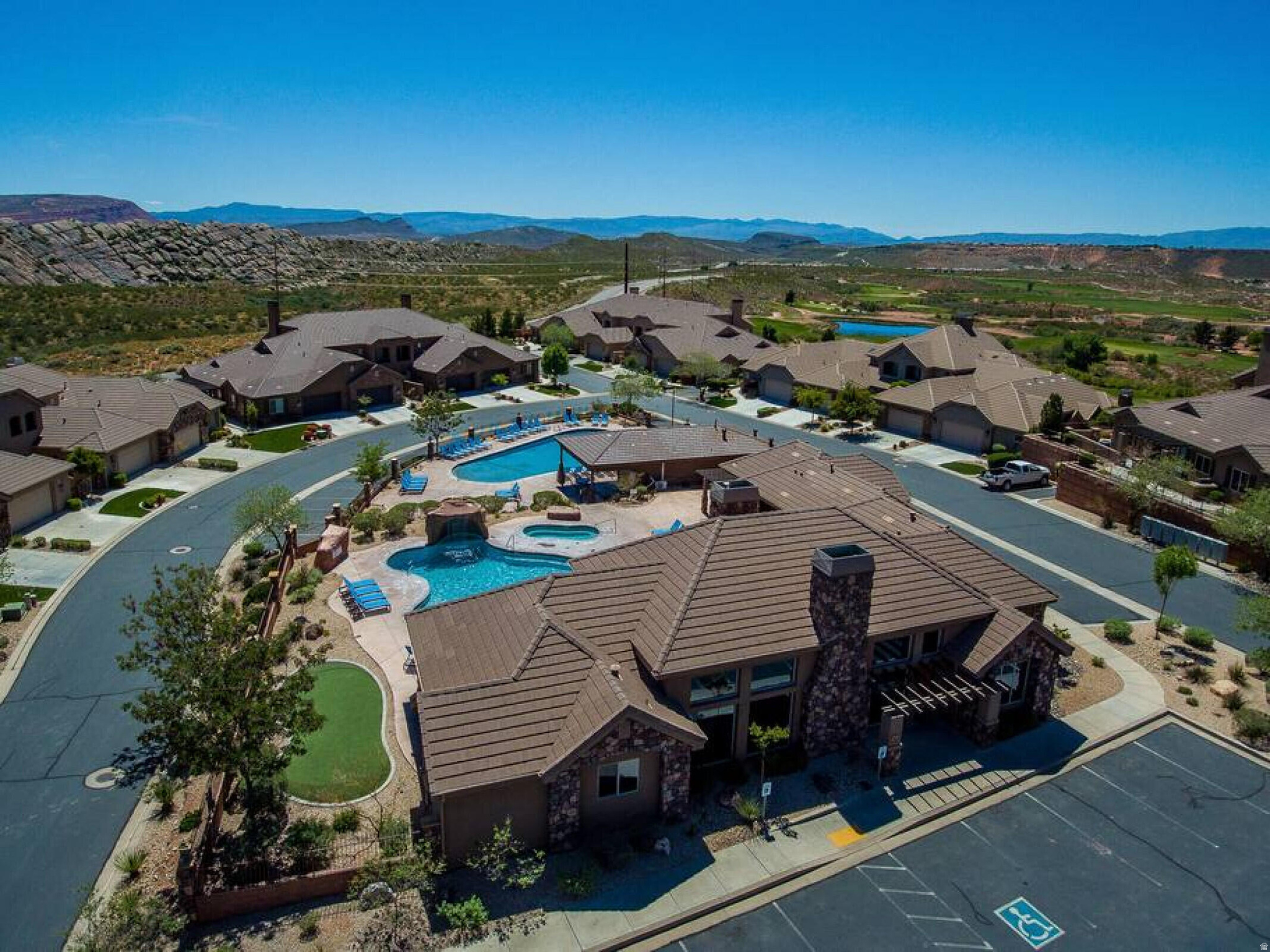main property photo 50
