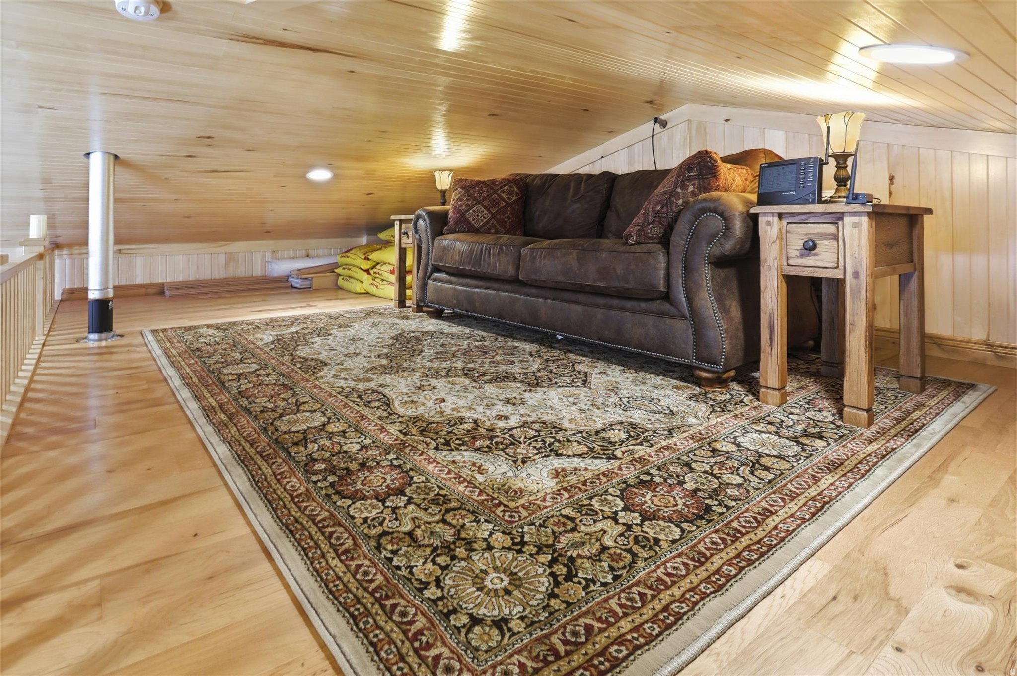 main property photo 22