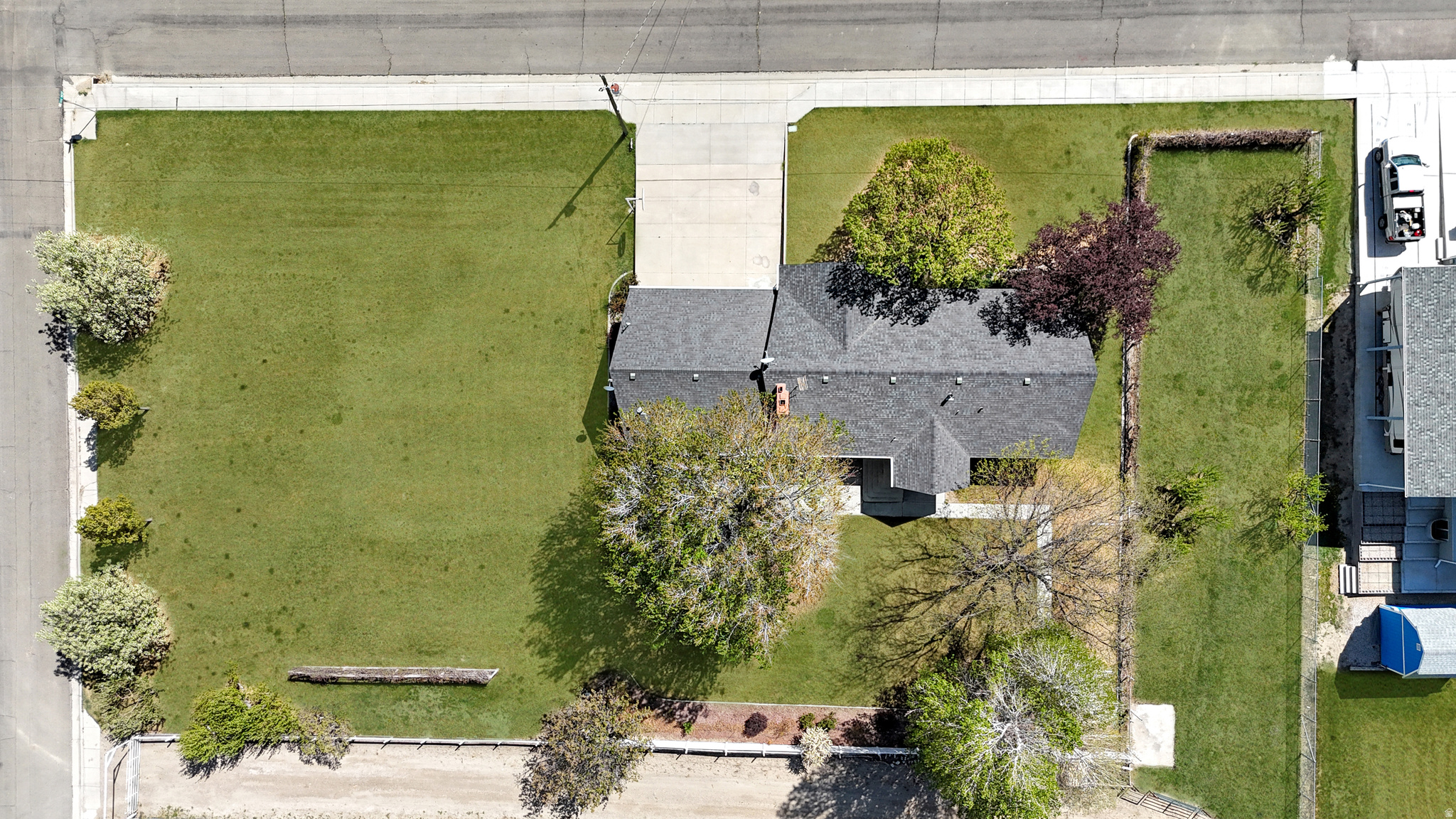 main property photo 44
