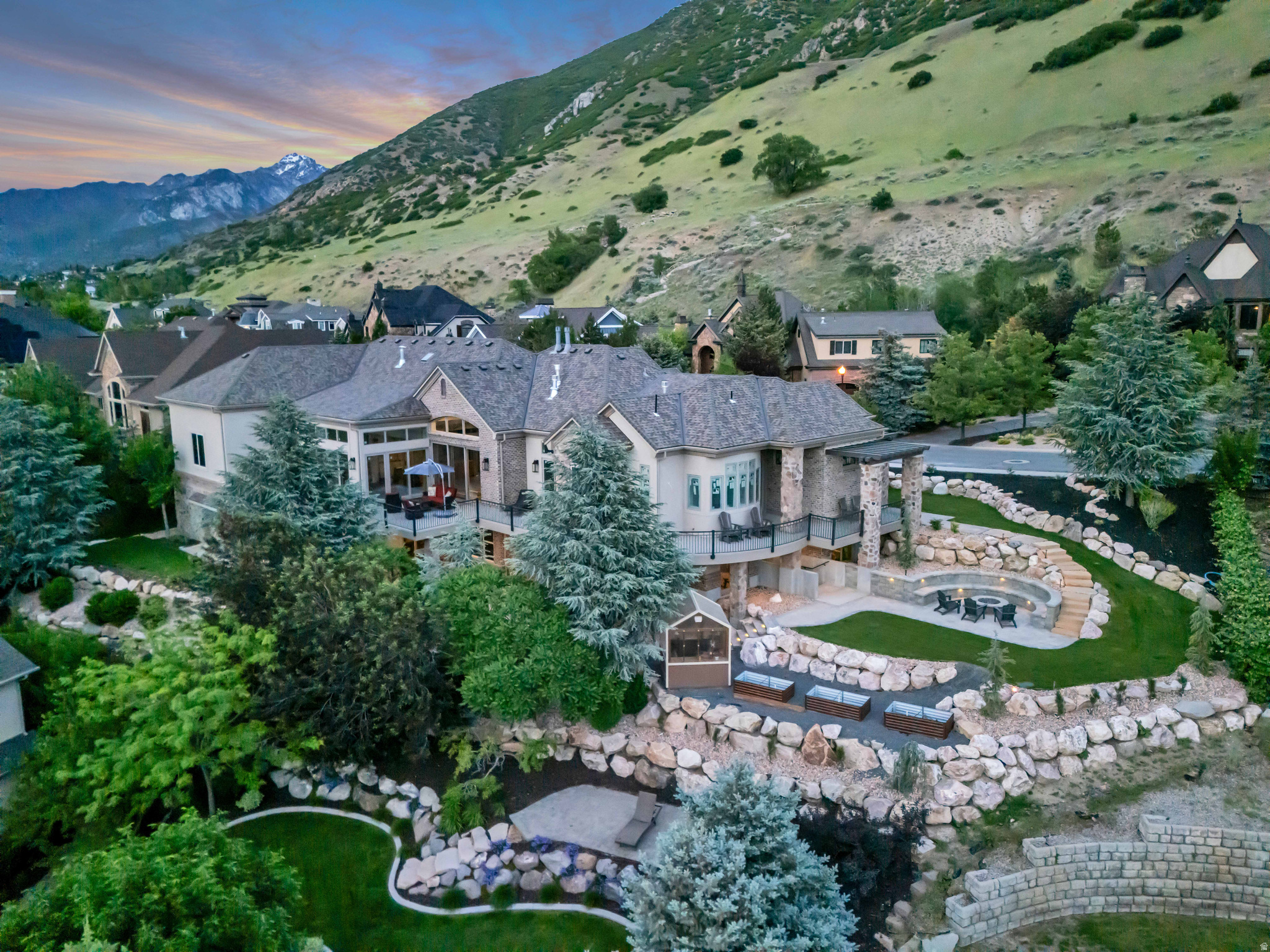 main property photo 3