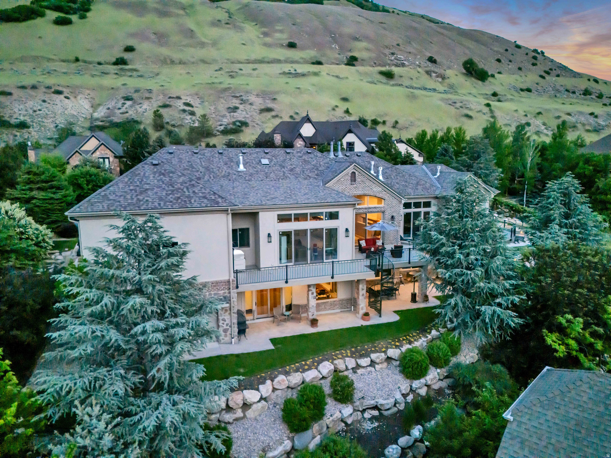 main property photo 44