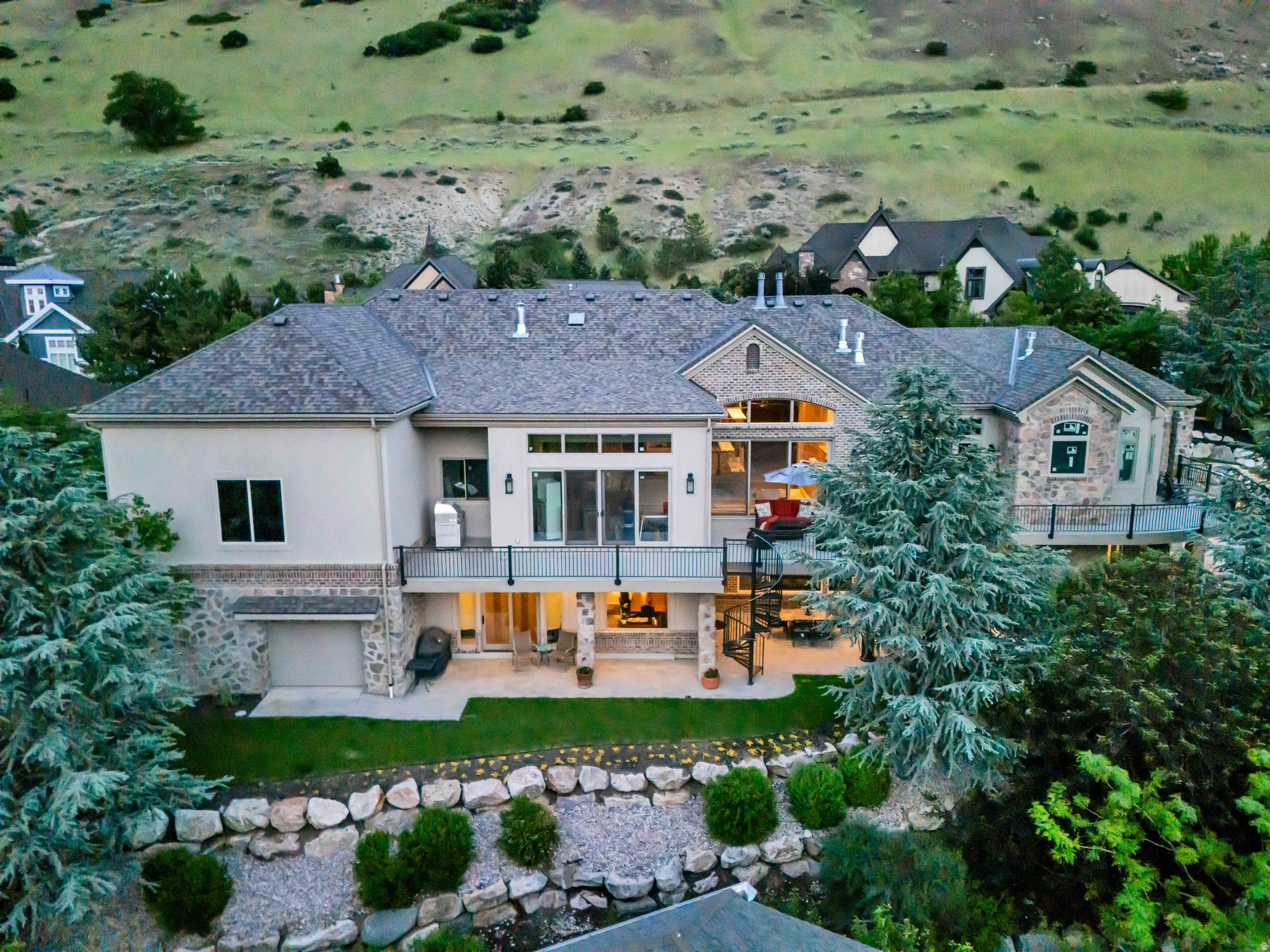 main property photo 45