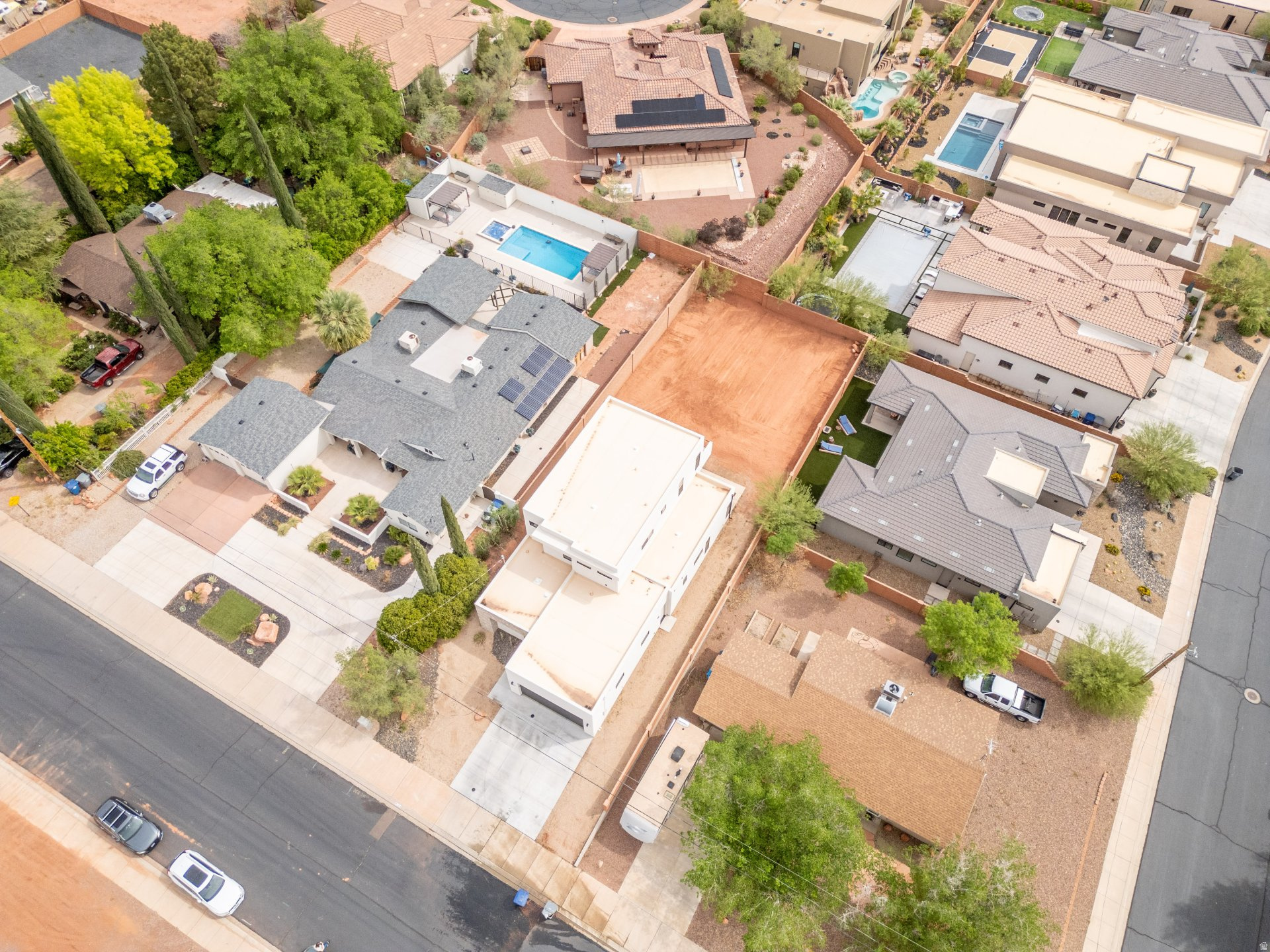 main property photo 46