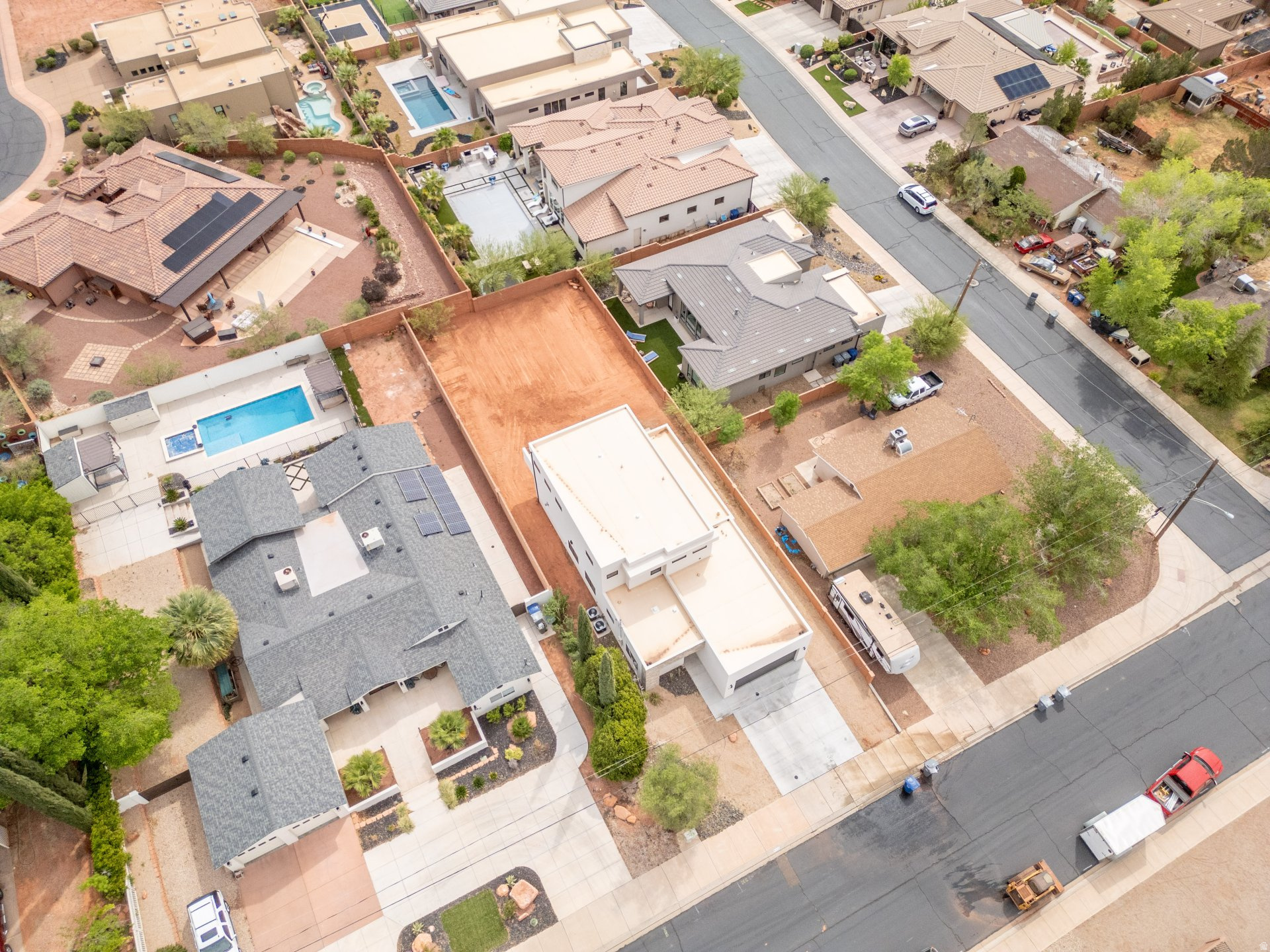 main property photo 47