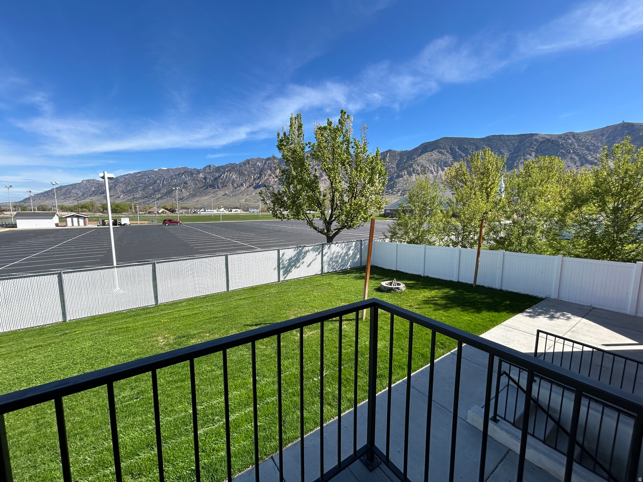 main property photo 13