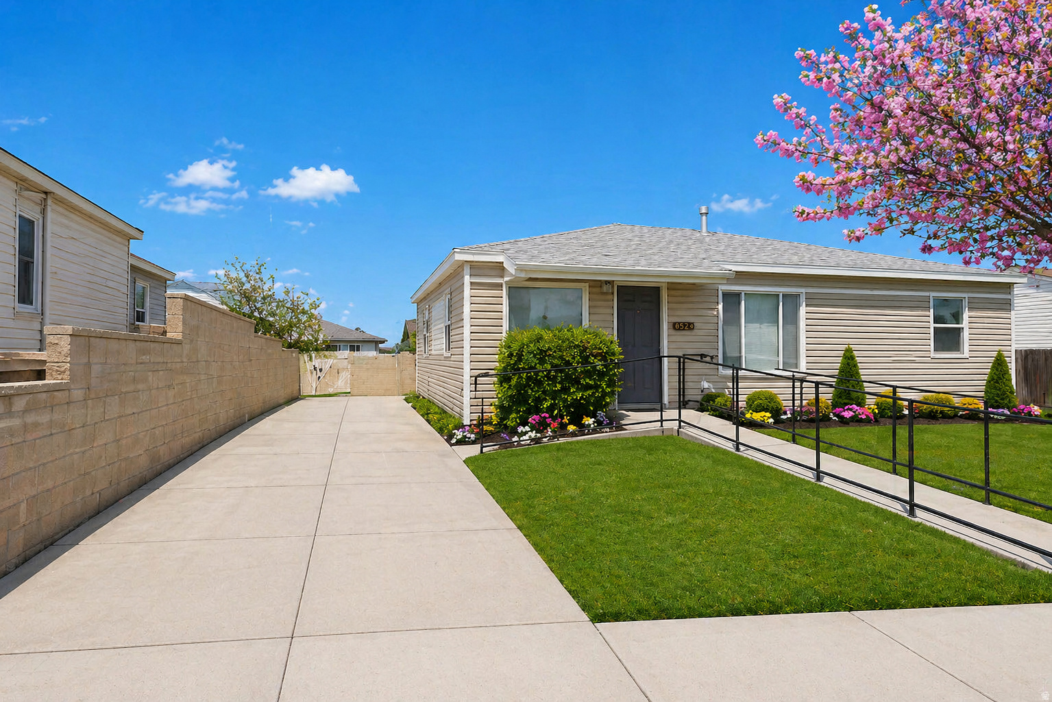 main property photo 4
