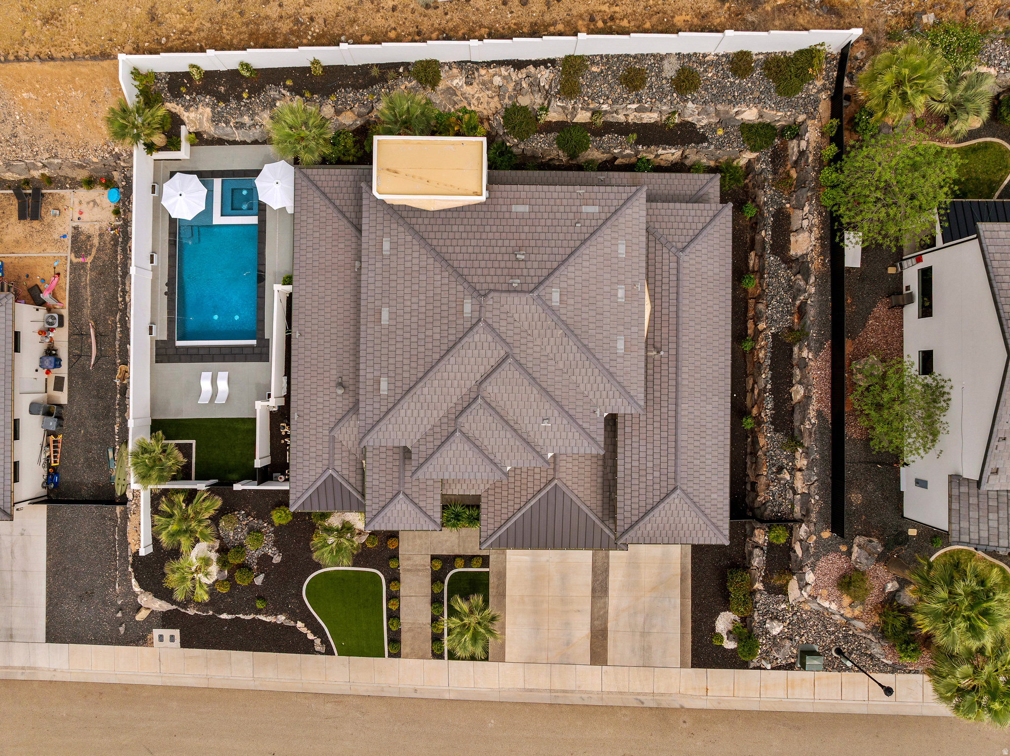 main property photo 57