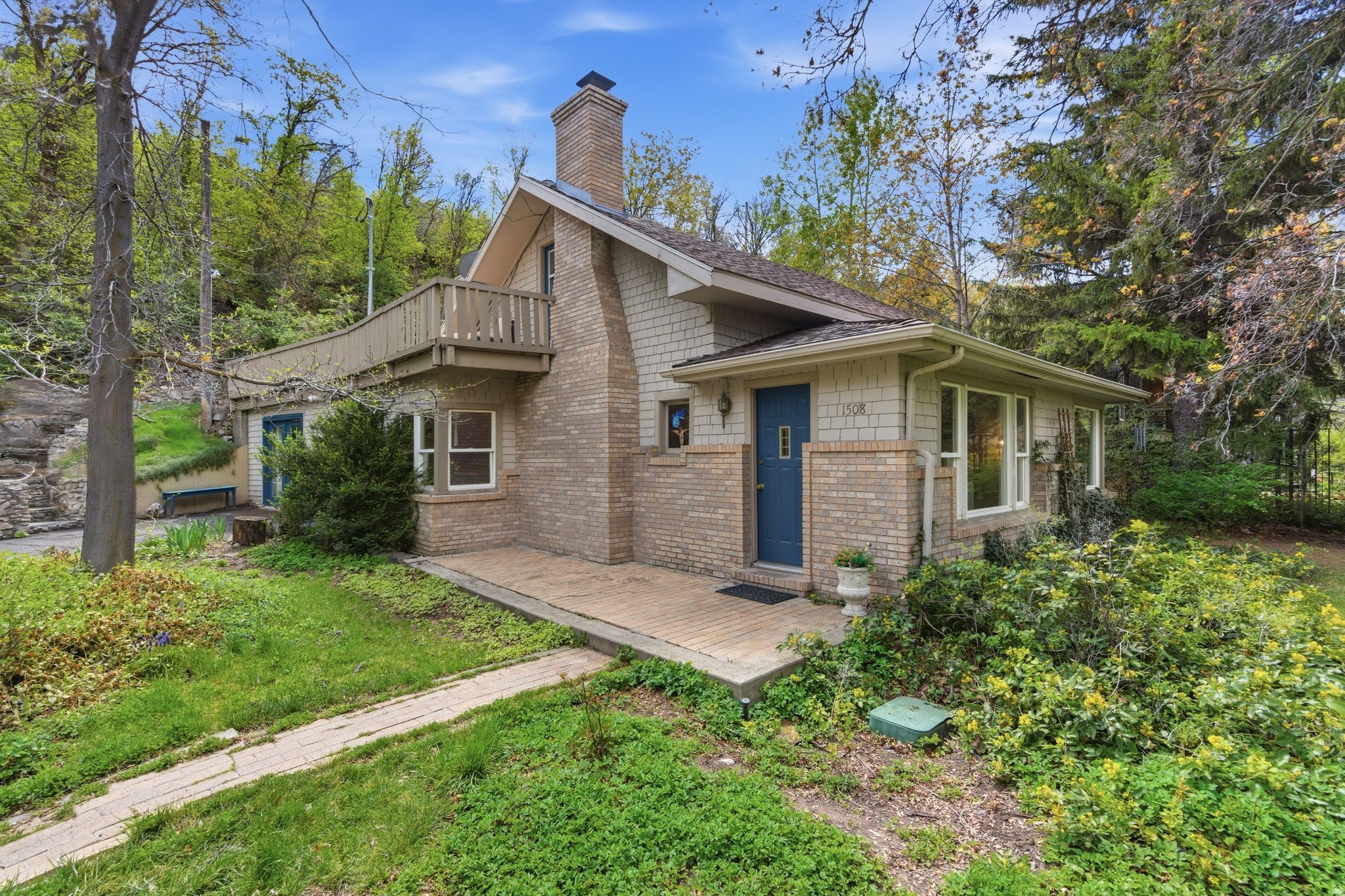 main property photo 1