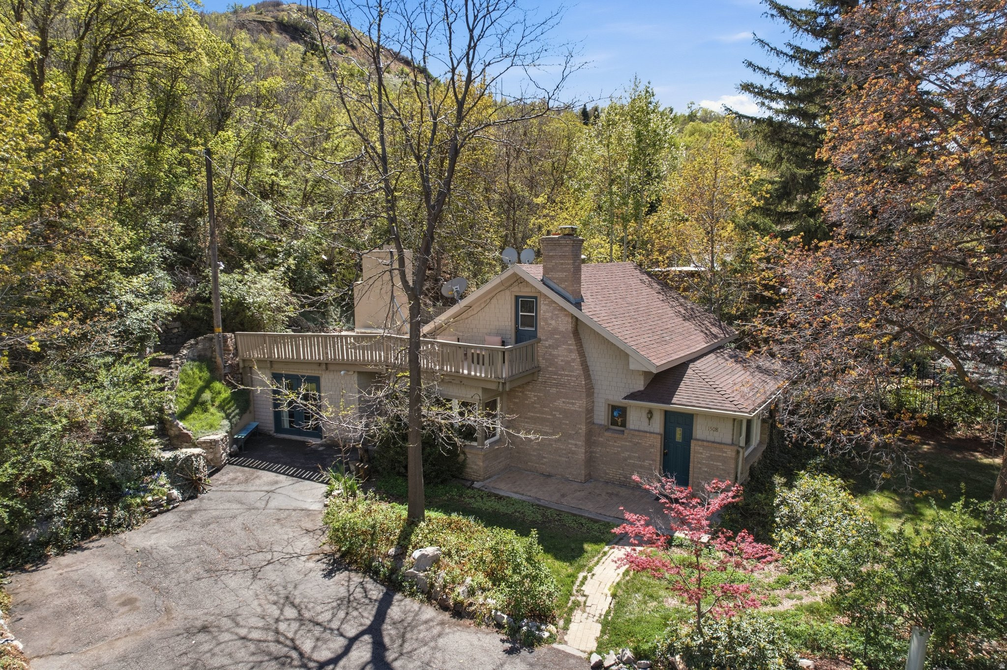 main property photo 3
