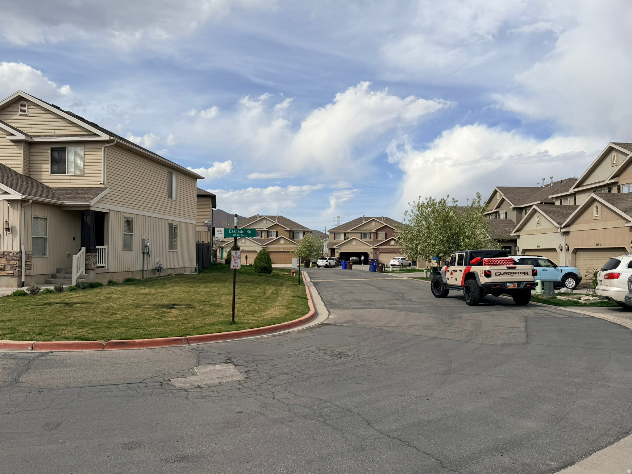 main property photo 32