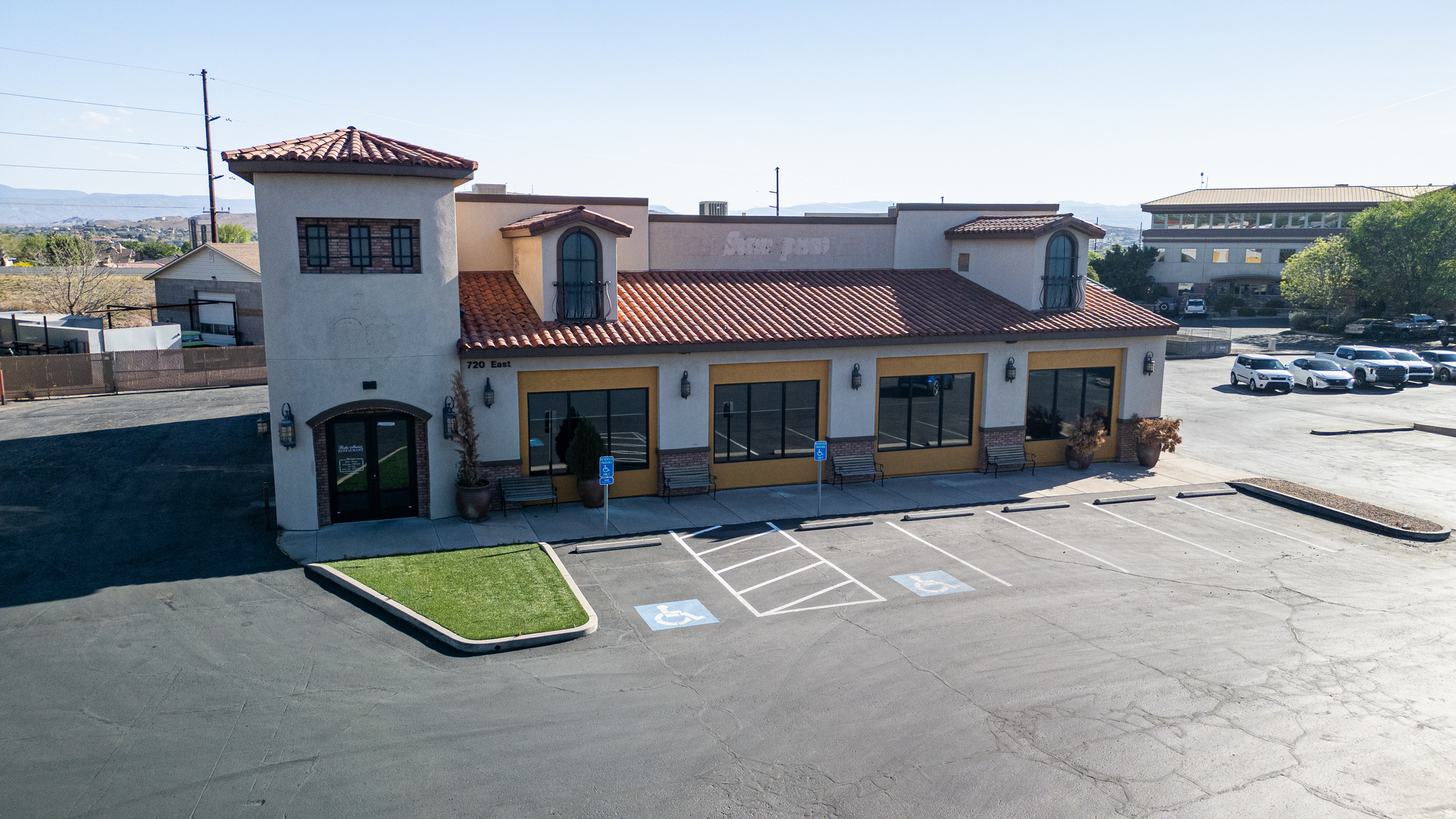 main property photo 1
