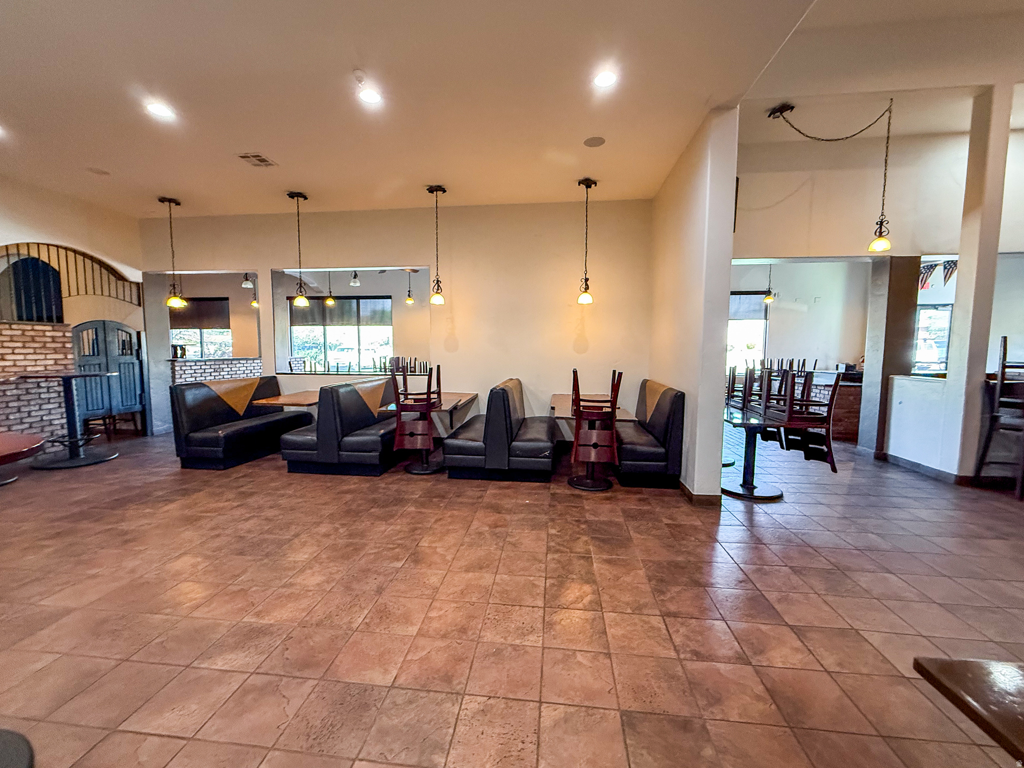 main property photo 12
