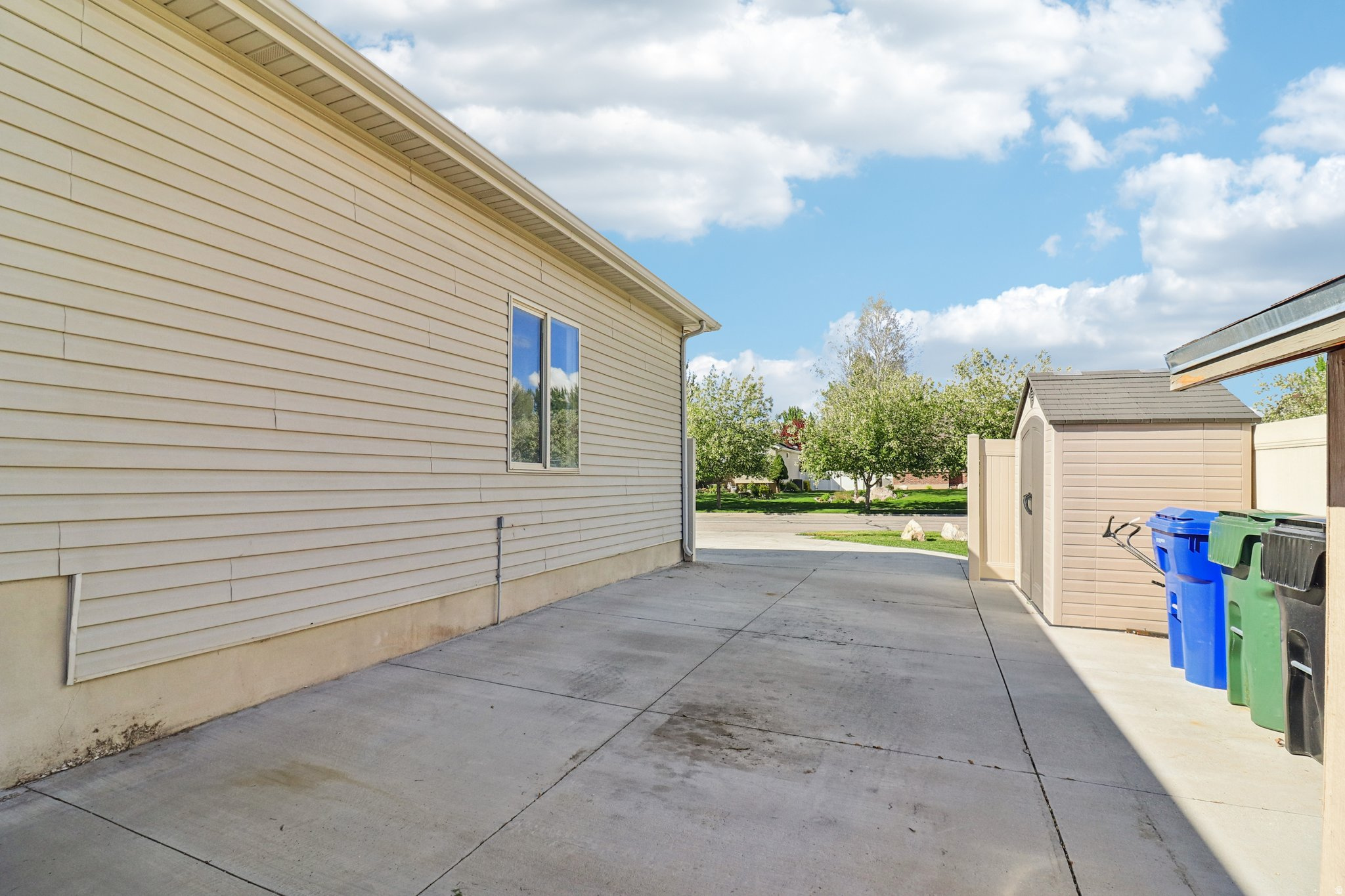 main property photo 47