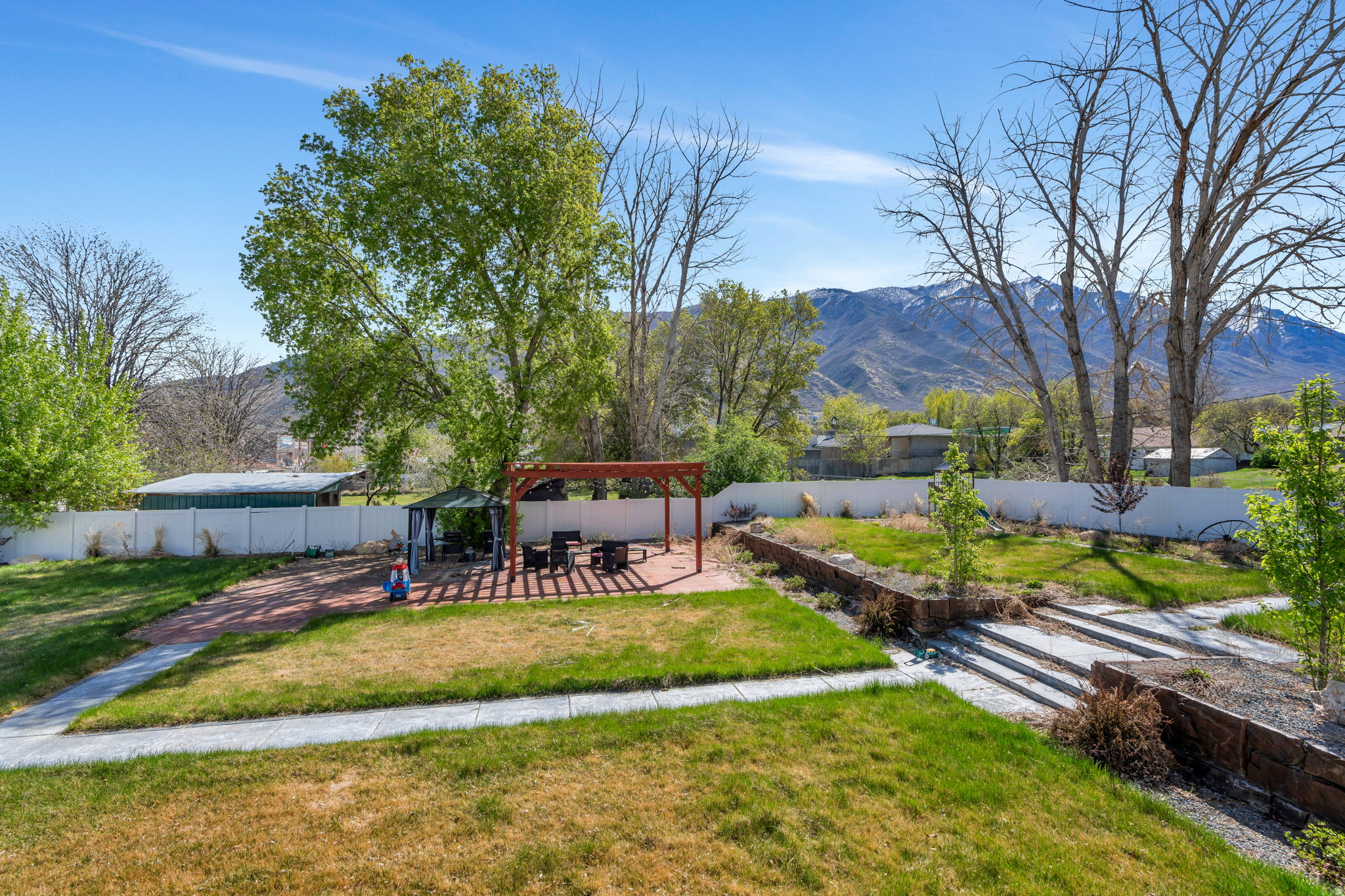 main property photo 59