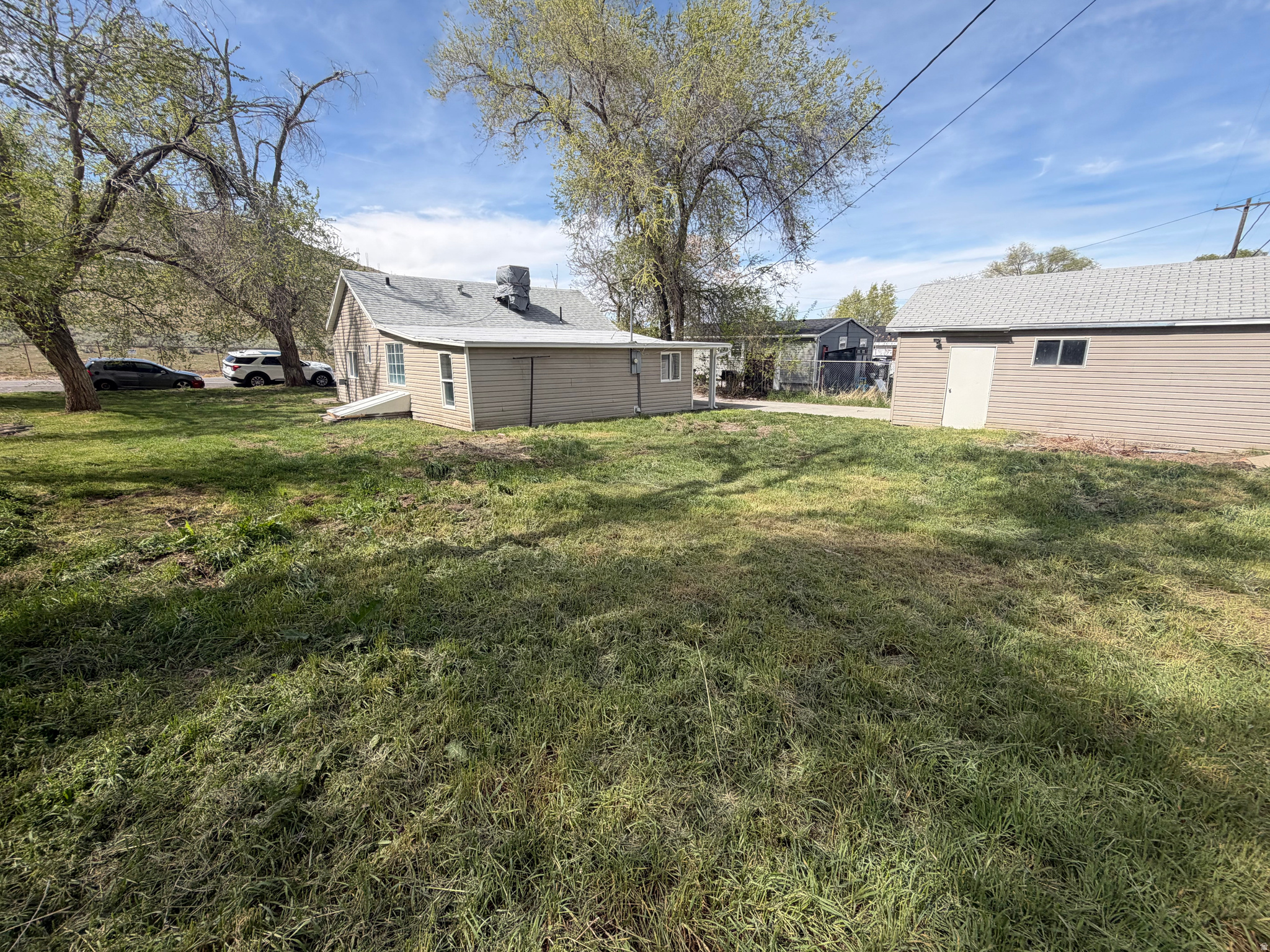 main property photo 17