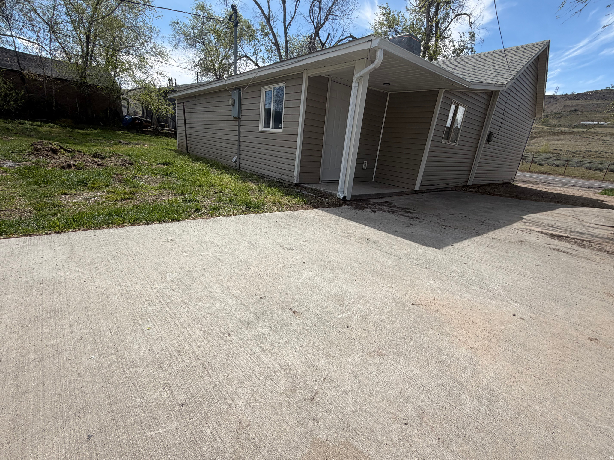 main property photo 18