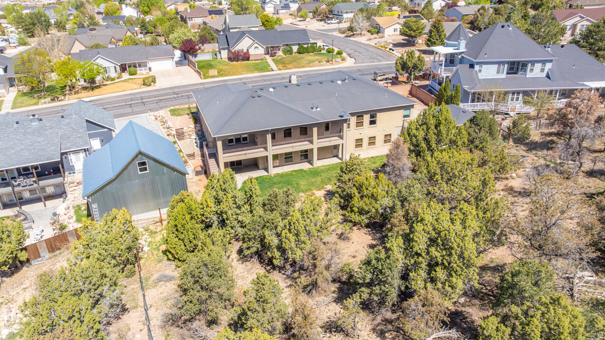 main property photo 70
