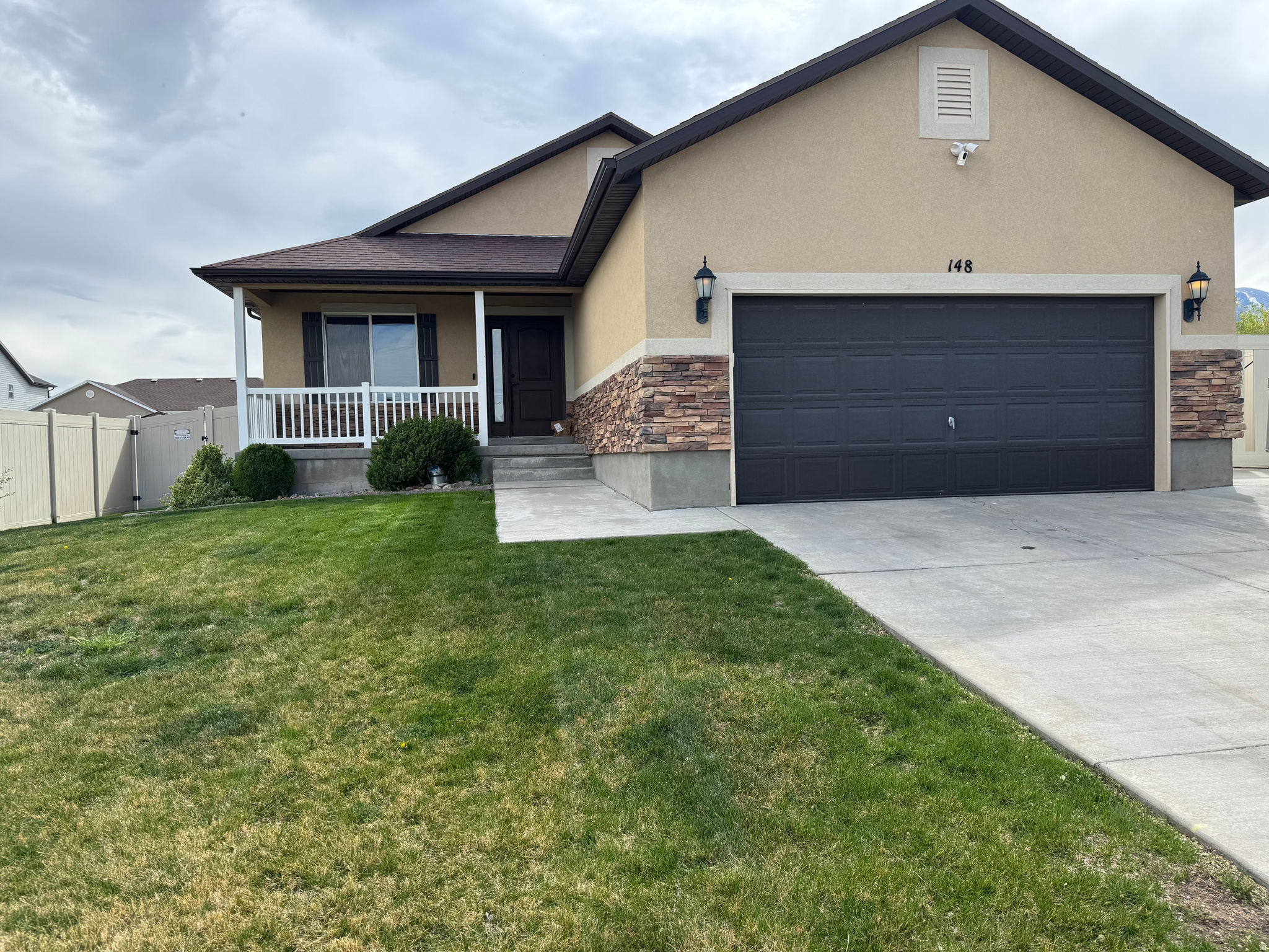 main property photo 0