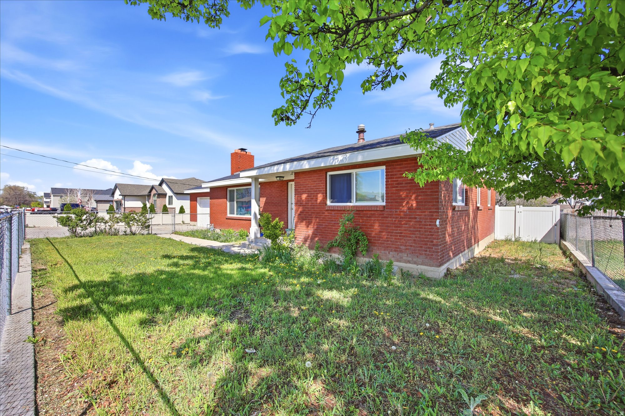 main property photo 15