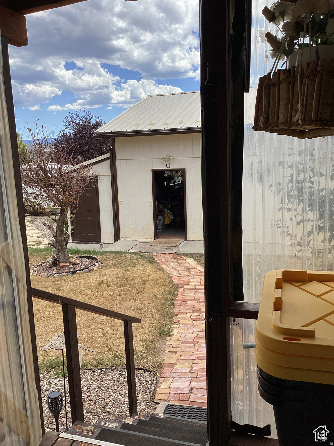 main property photo 38