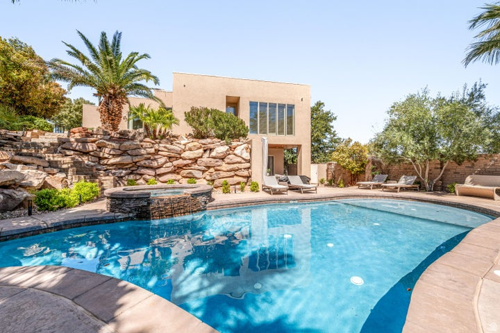 main property photo 74