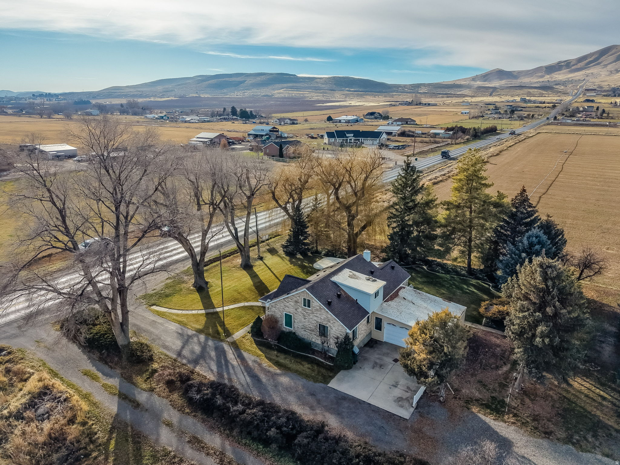 main property photo 27