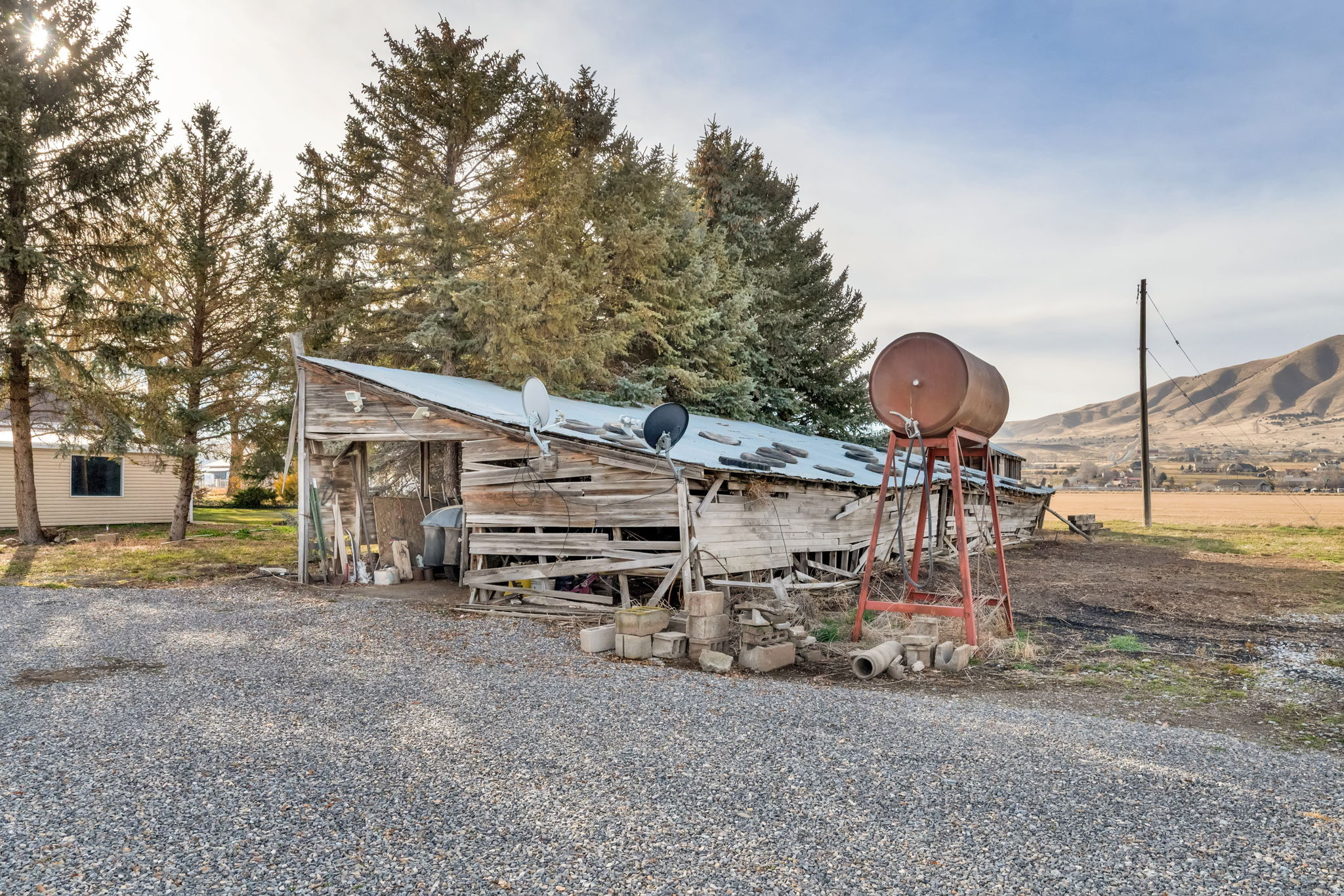 main property photo 36