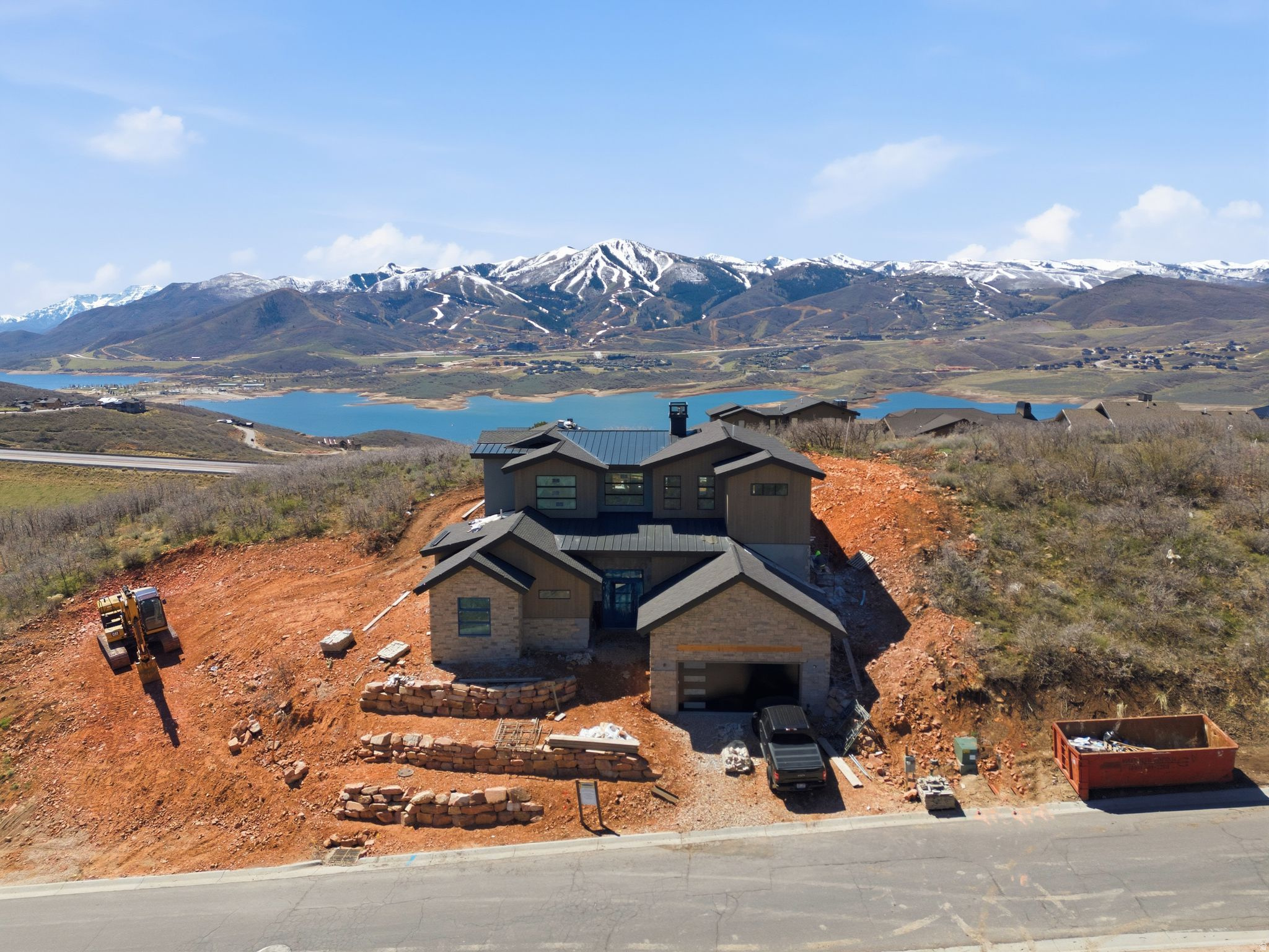 main property photo 22