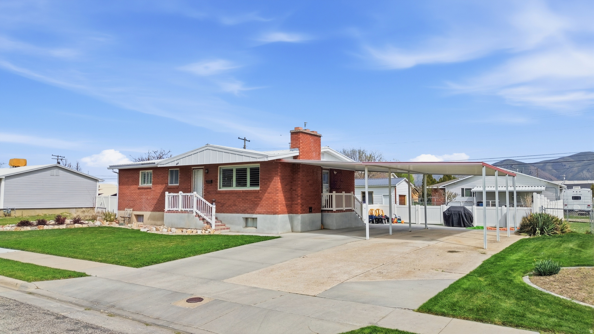 main property photo 20