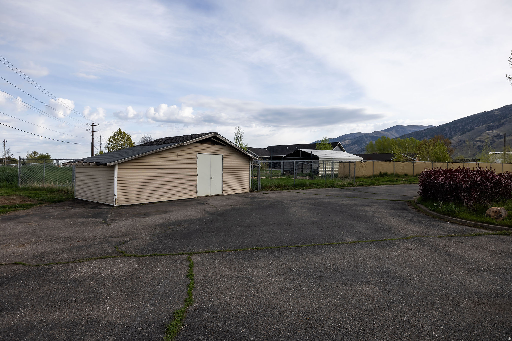 main property photo 59
