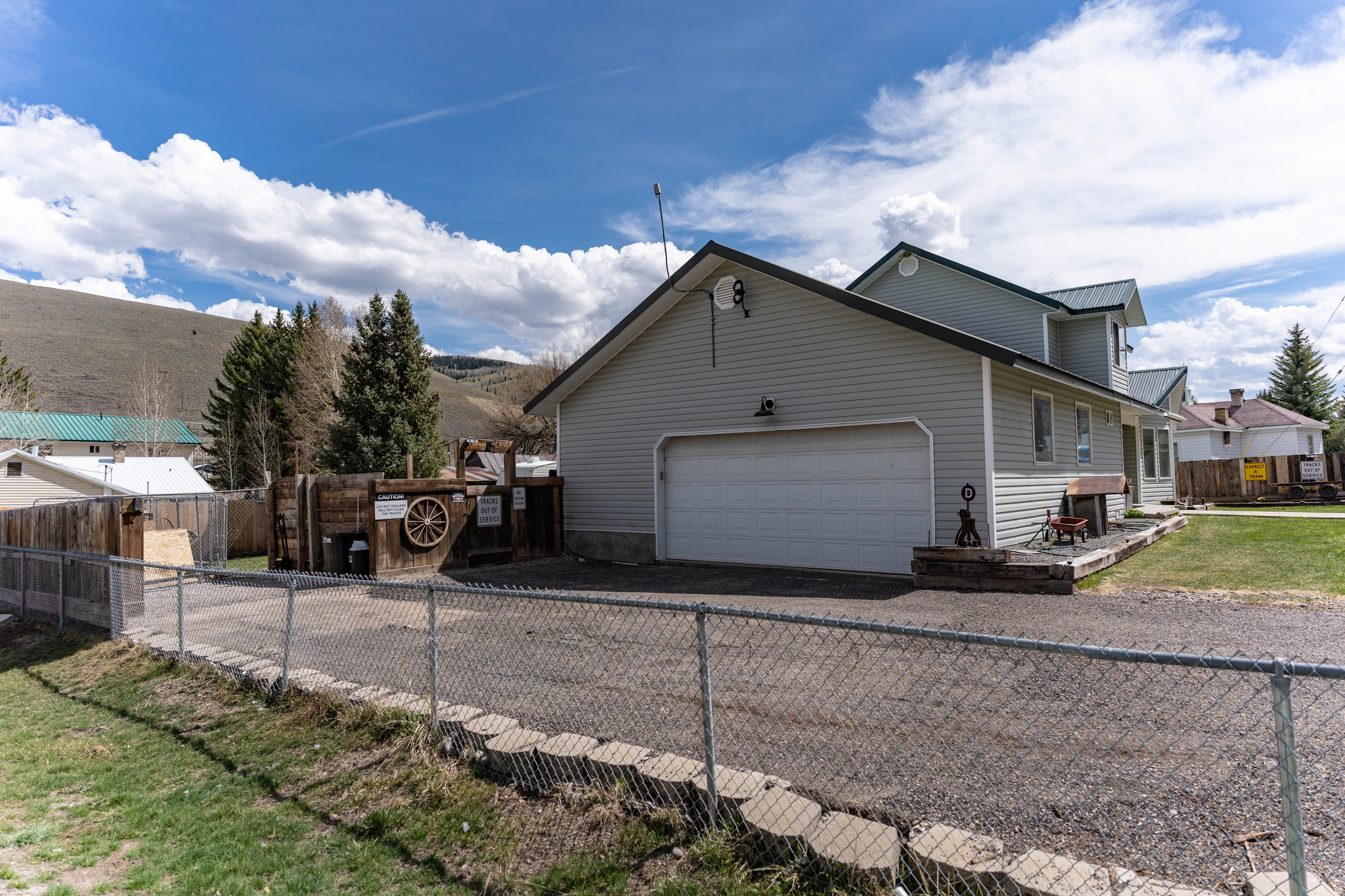 main property photo 59