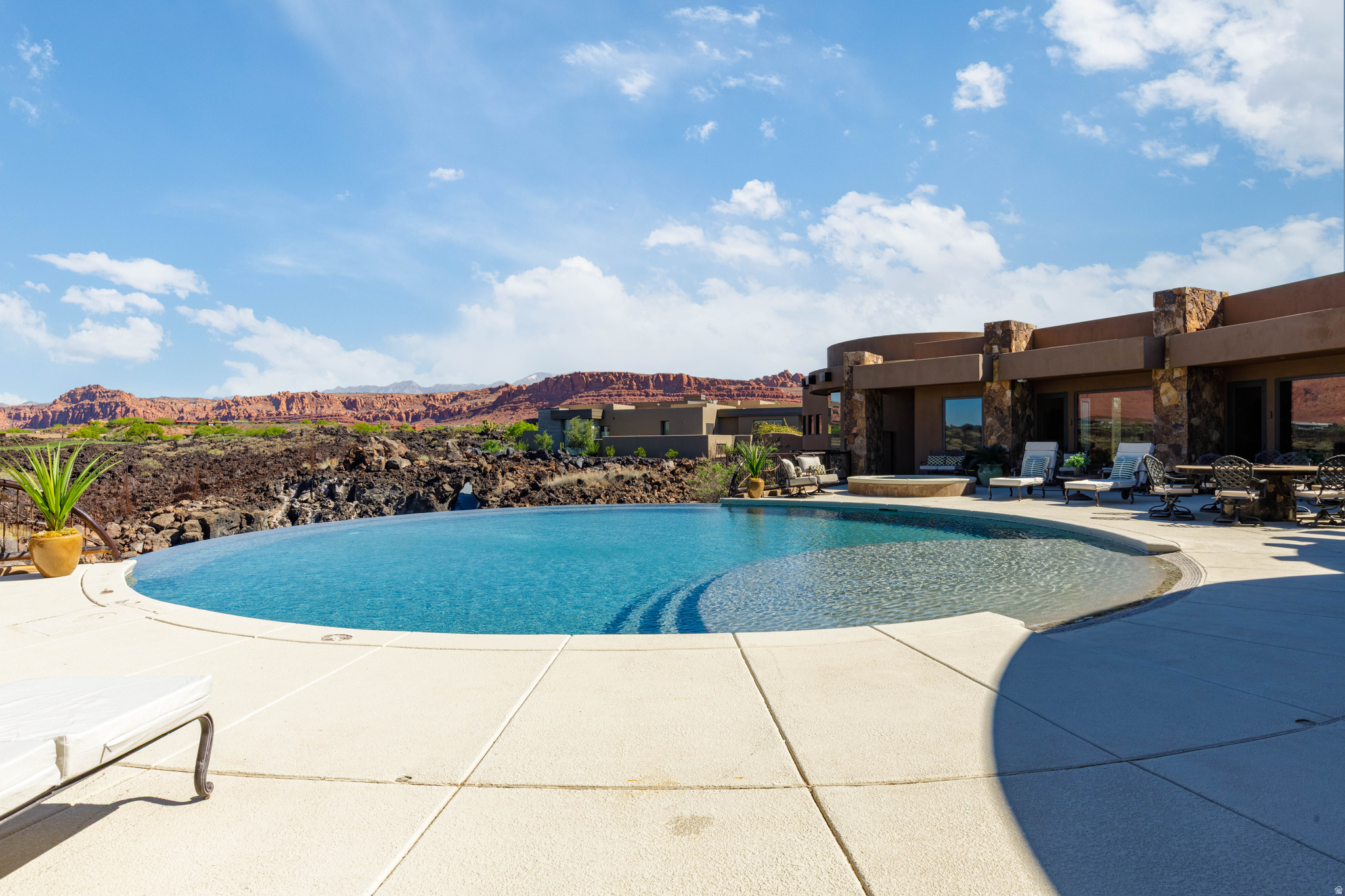 main property photo 74