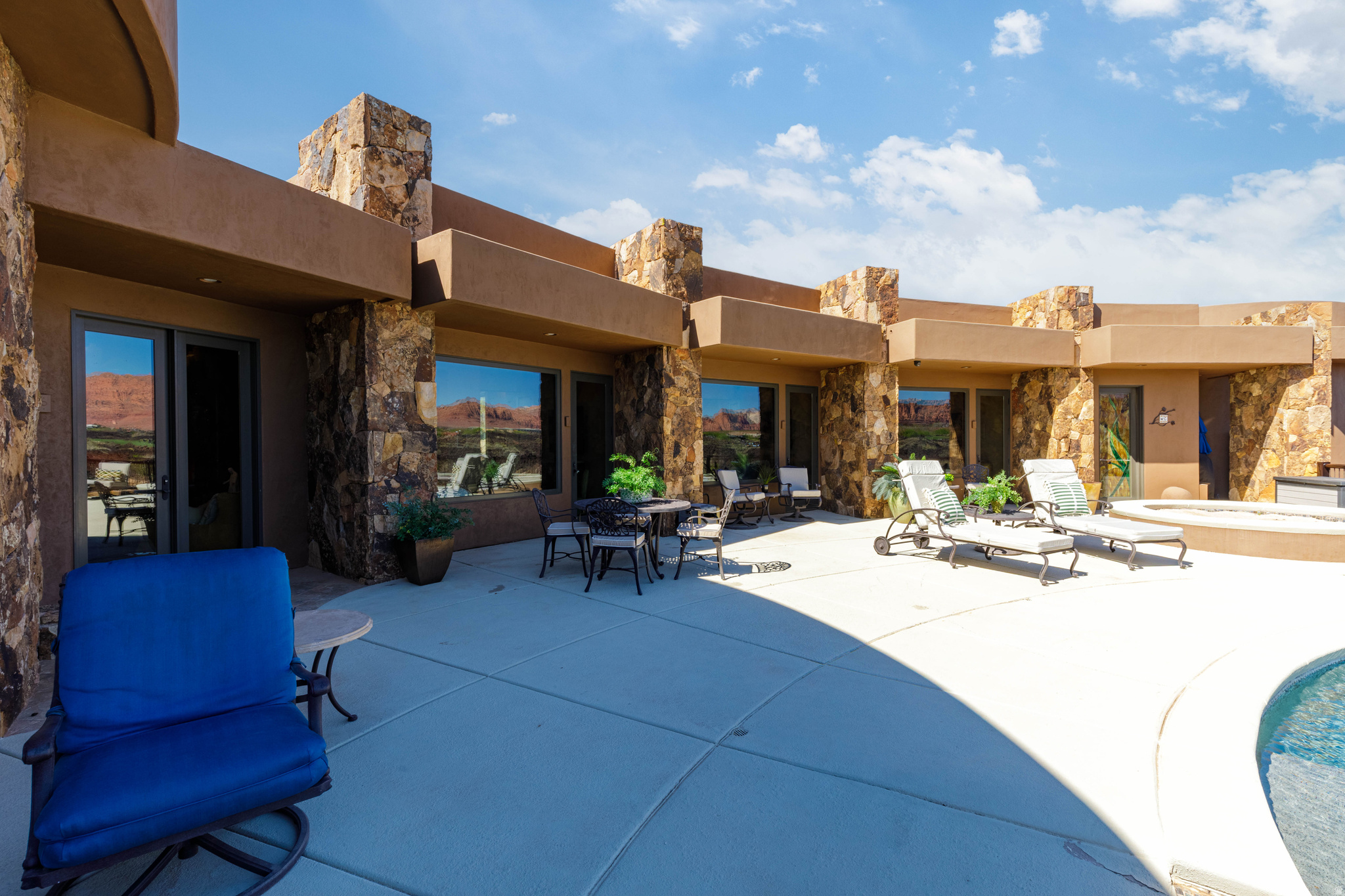 main property photo 75