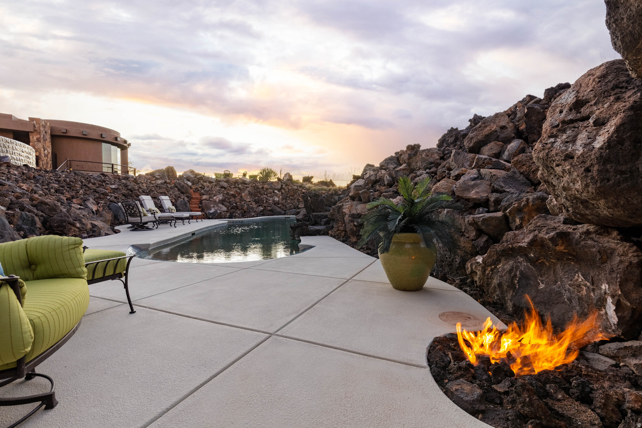 main property photo 94