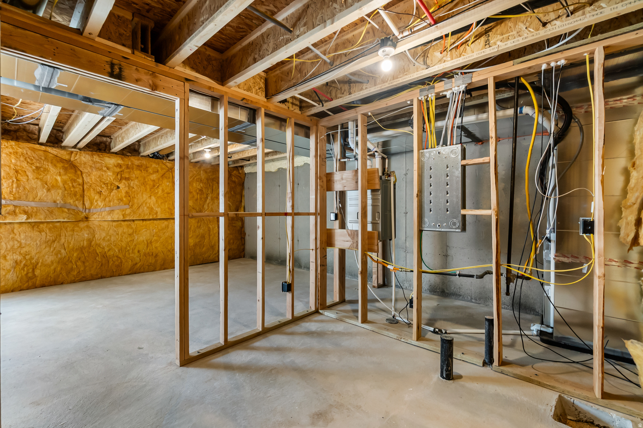main property photo 27