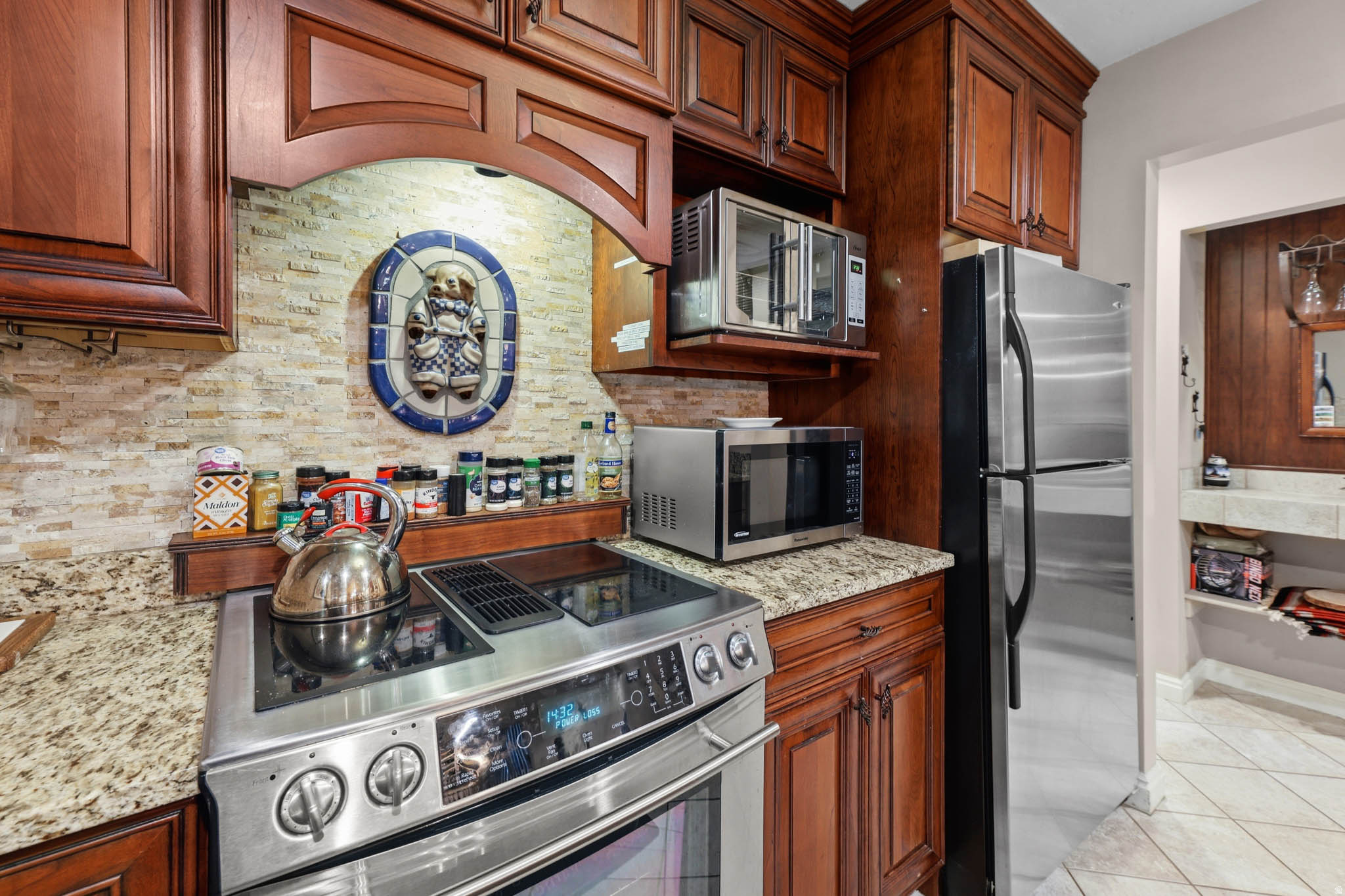 main property photo 15