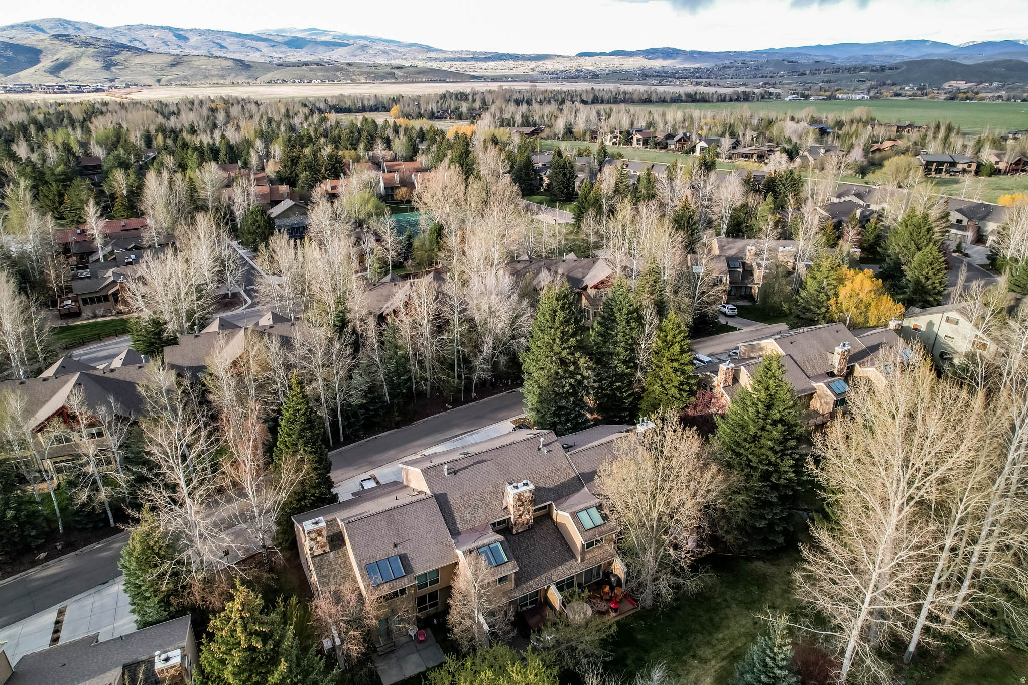 main property photo 6