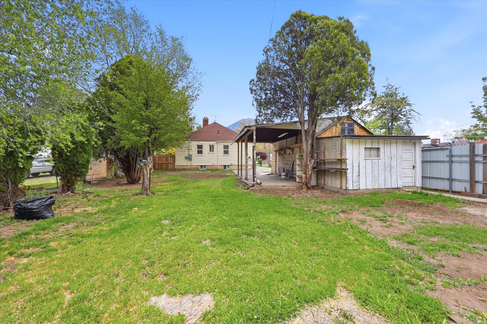 main property photo 6