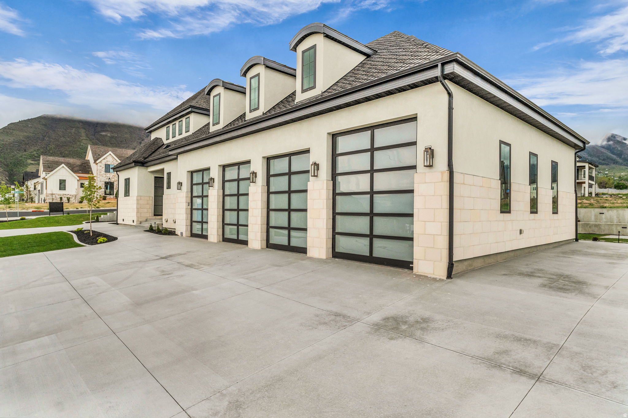 main property photo 60