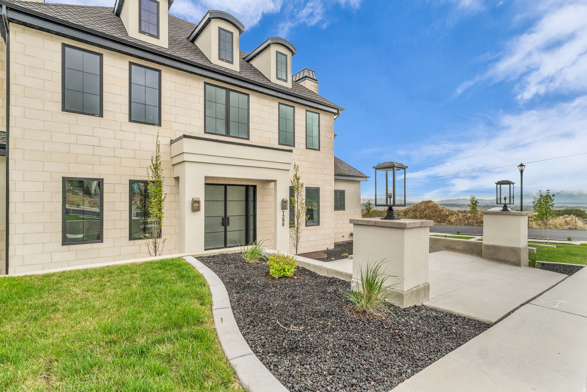 main property photo 67