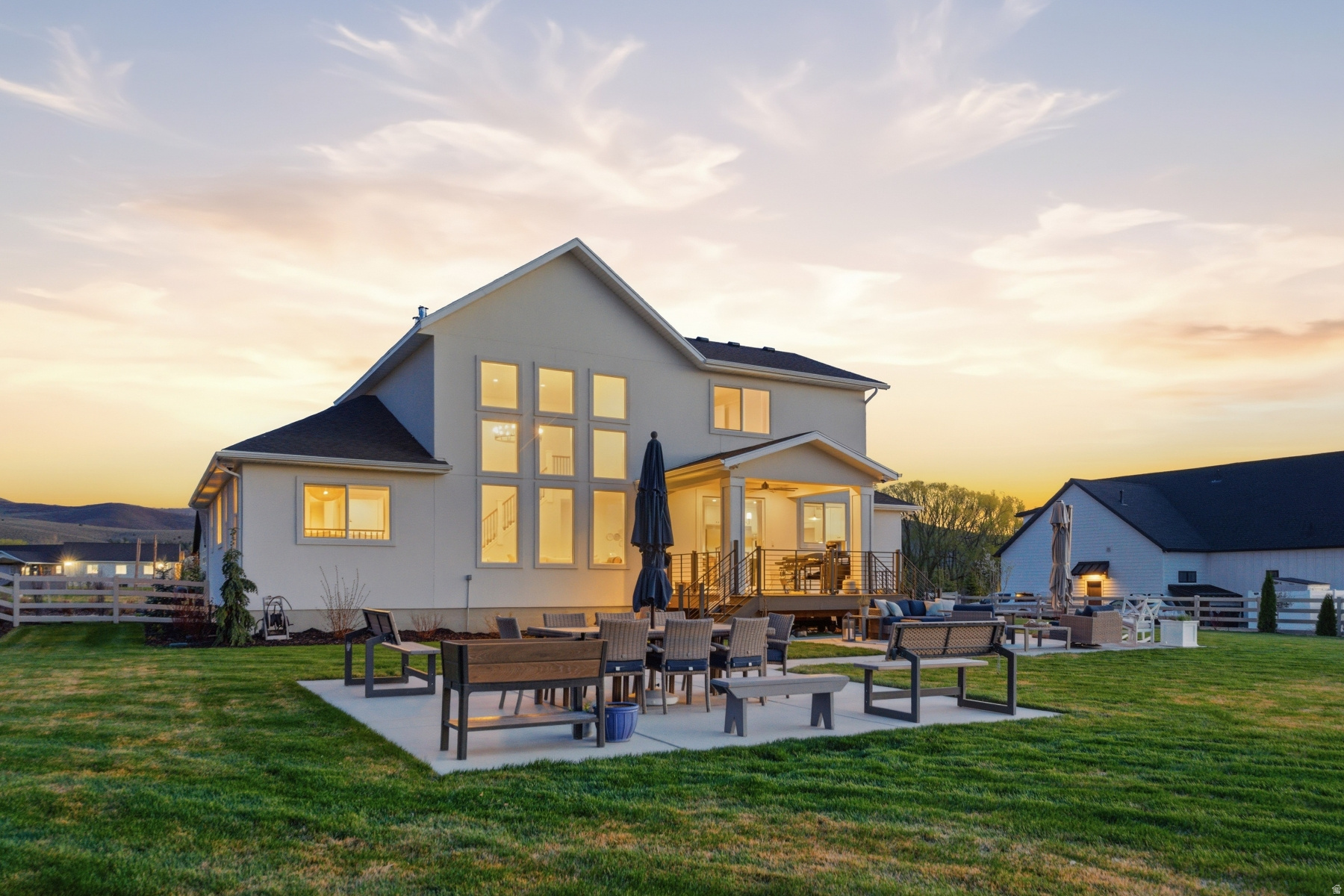 main property photo 124