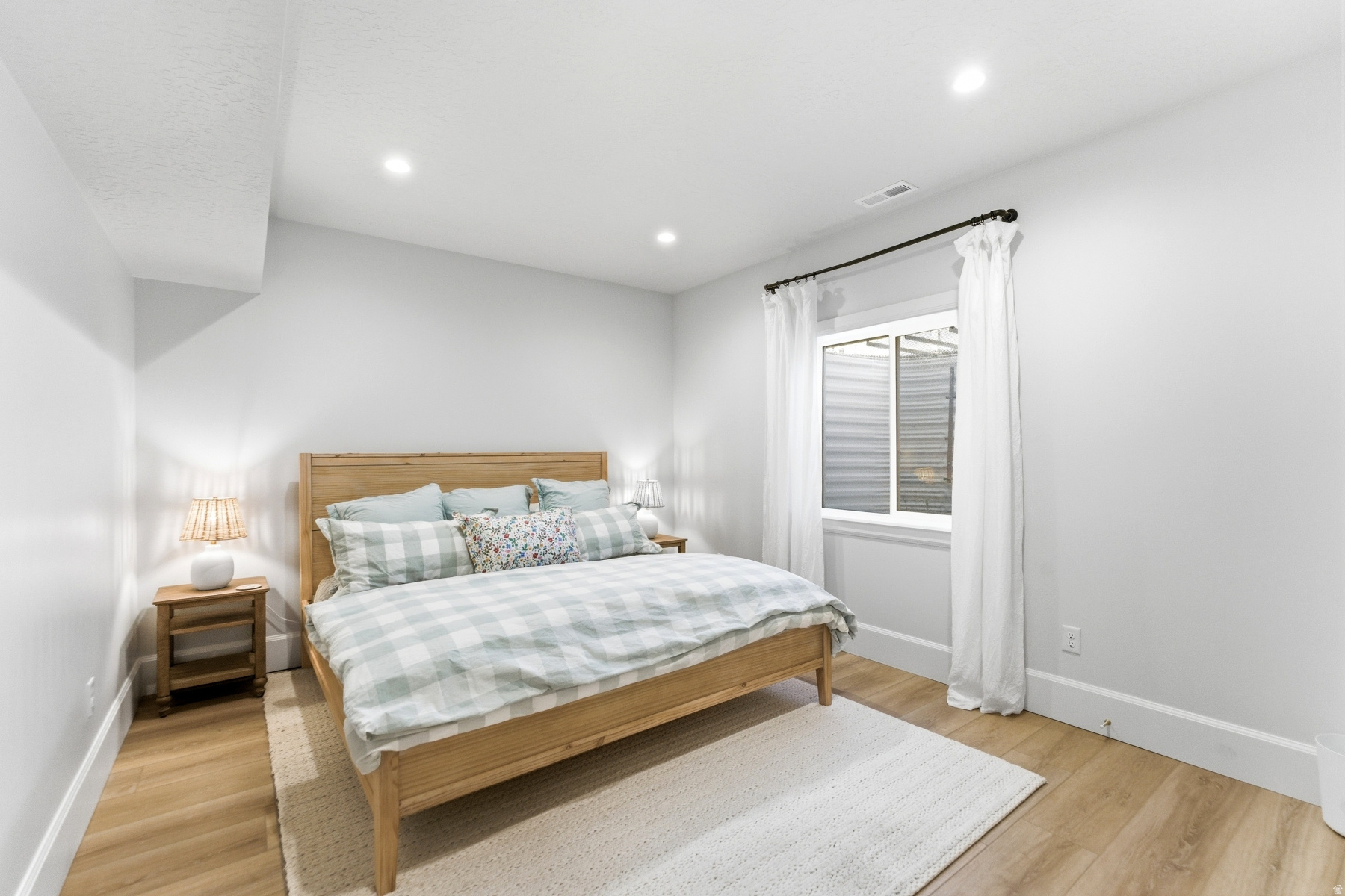 main property photo 80