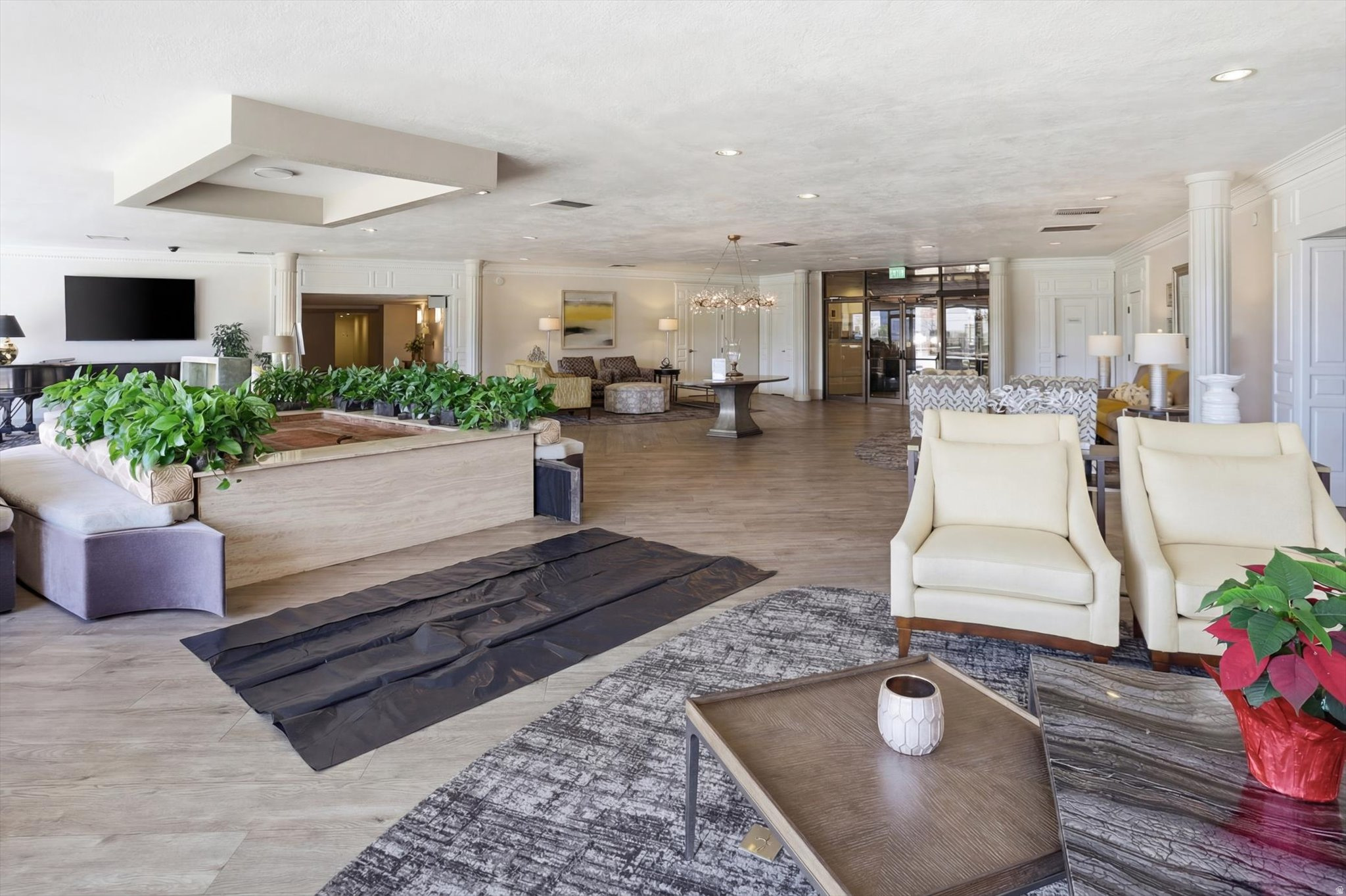 main property photo 4