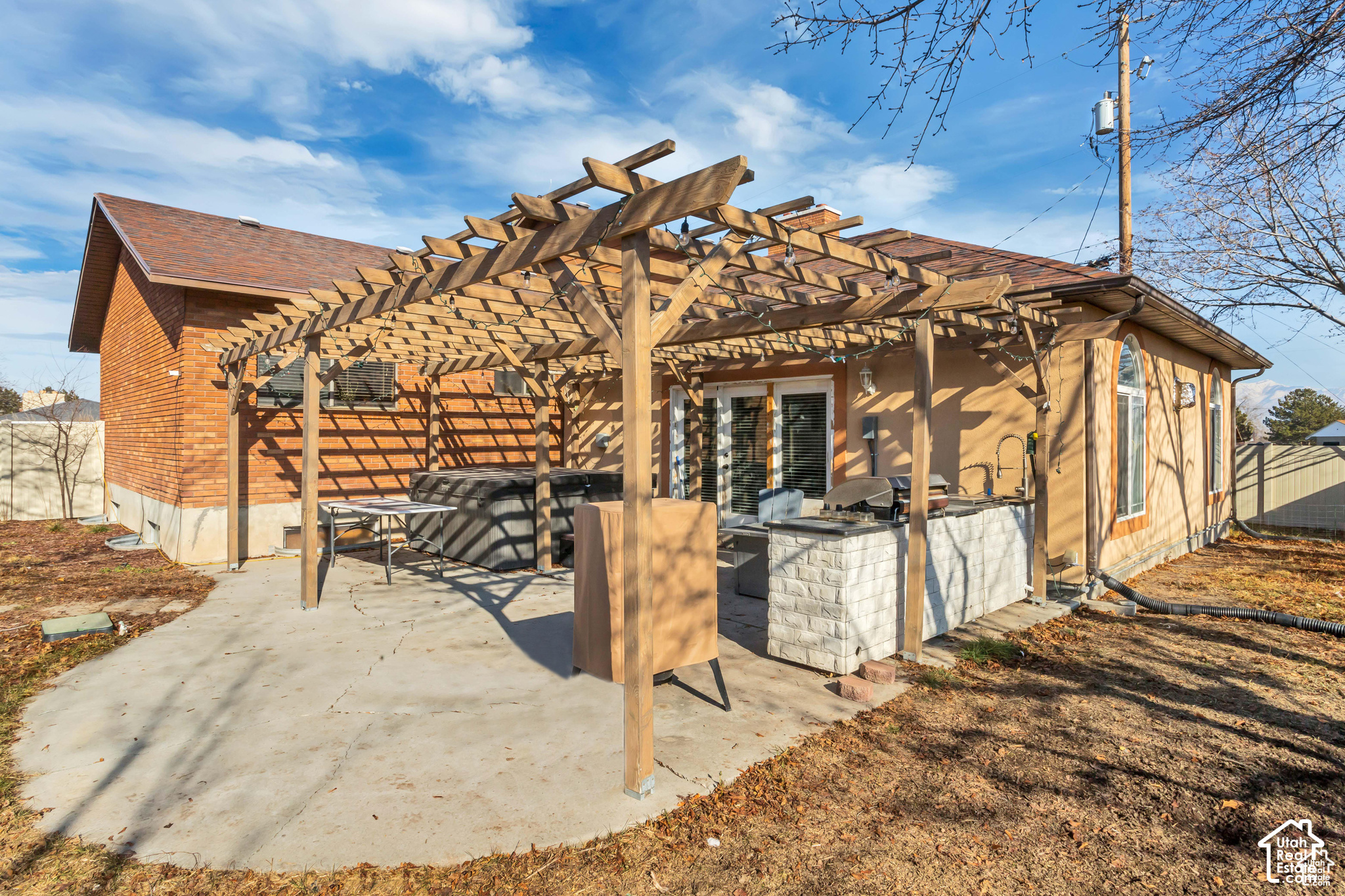 main property photo 17