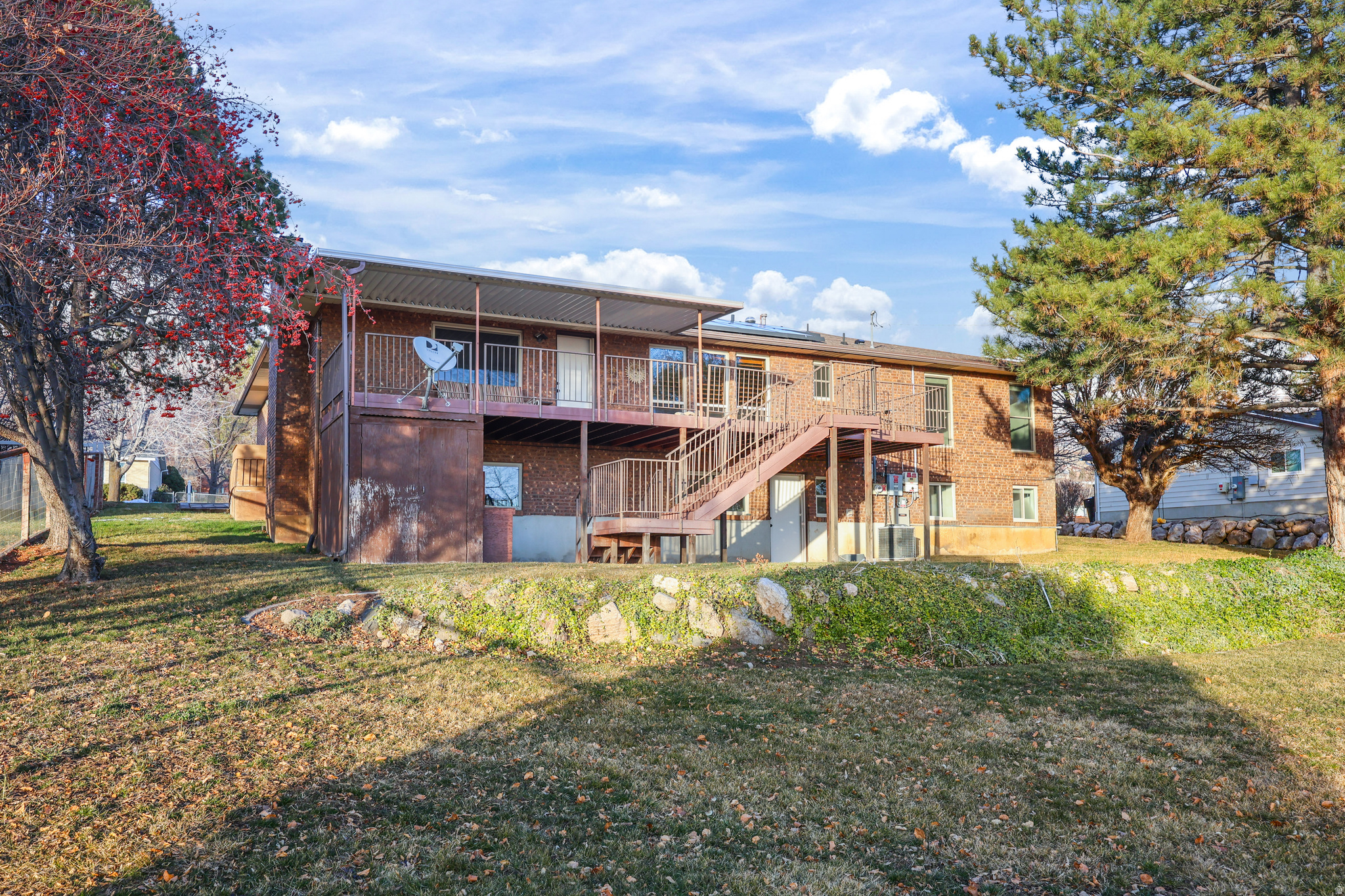 main property photo 38