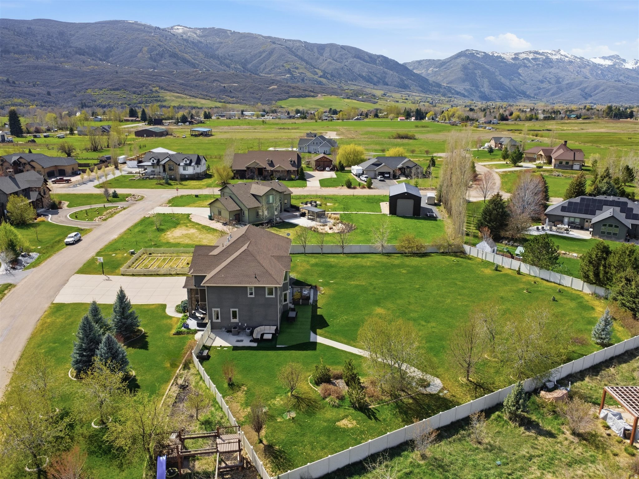 main property photo 48
