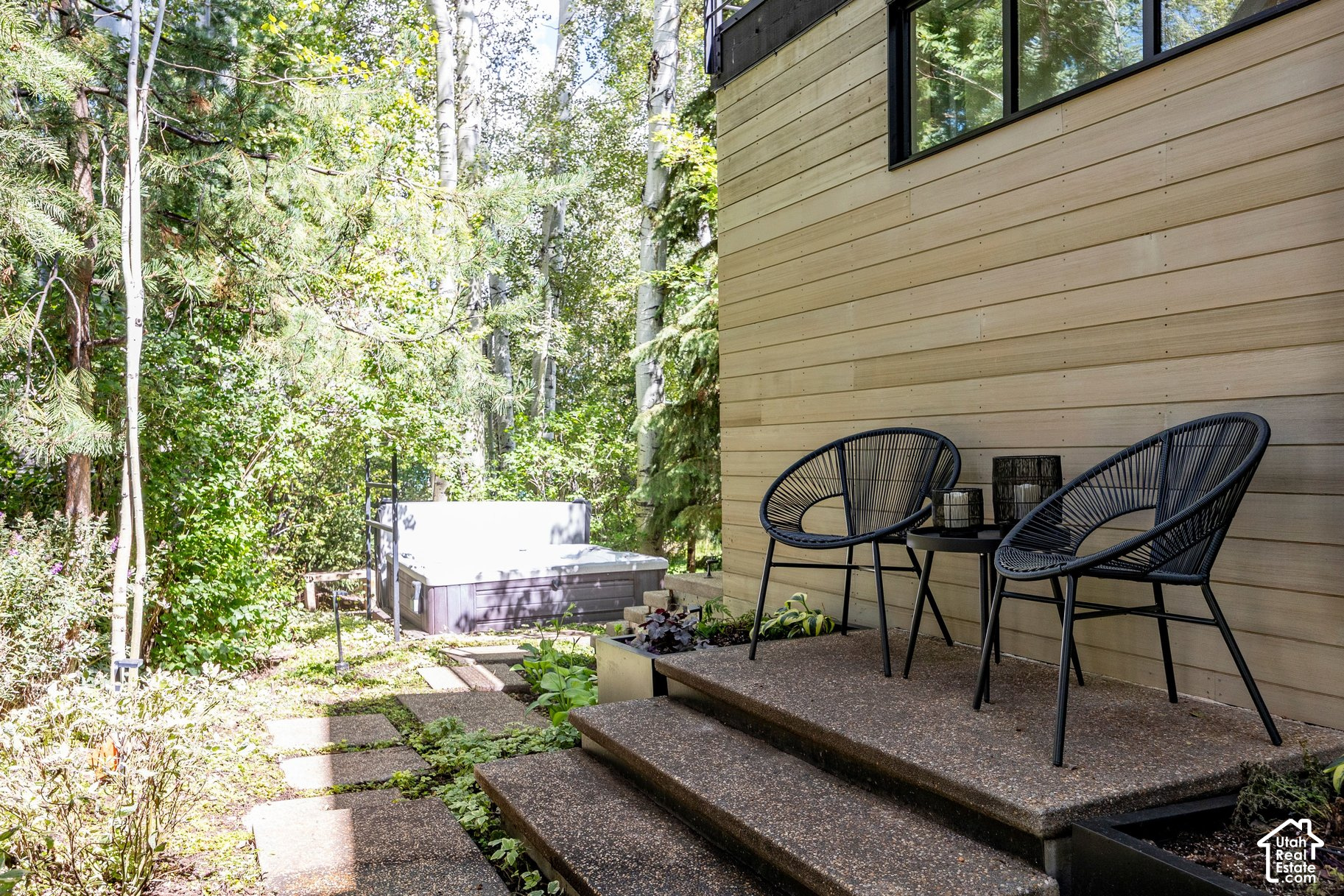 main property photo 70