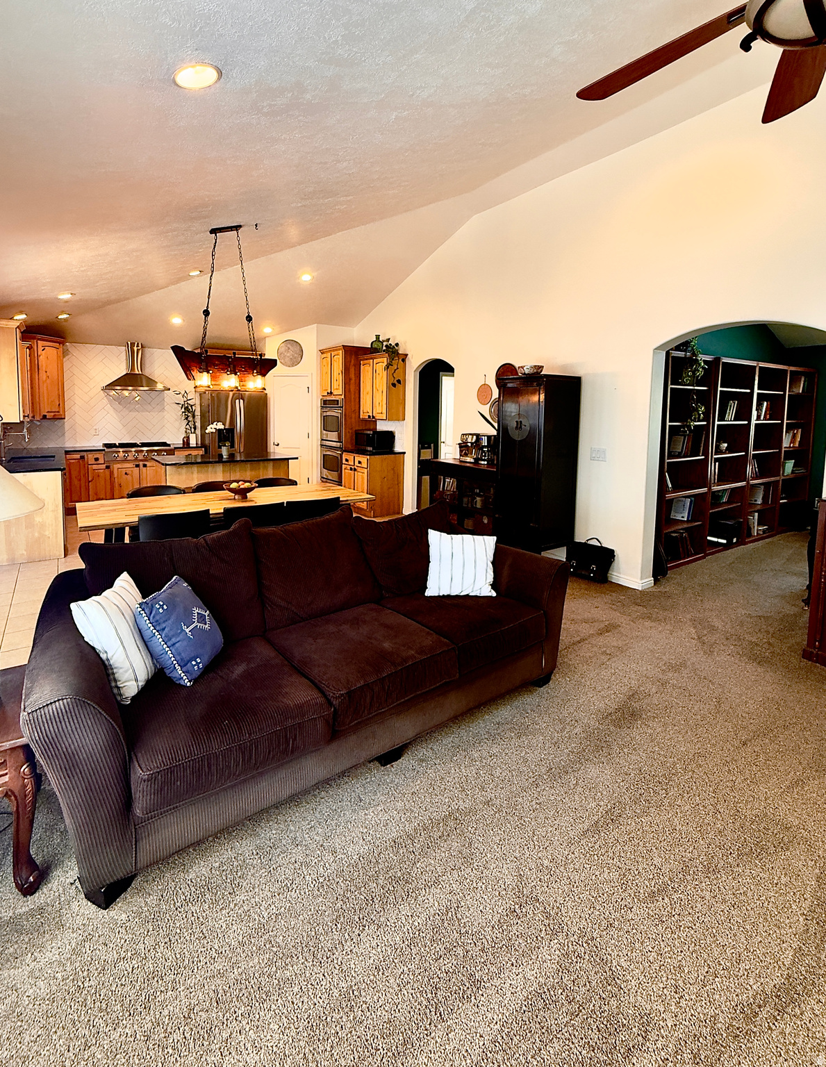 main property photo 13